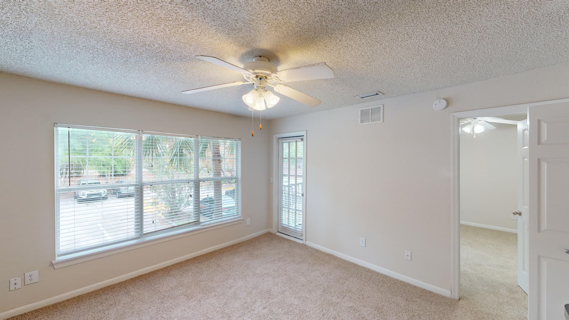 Altamira Place Apartment Homes 2 of 5
