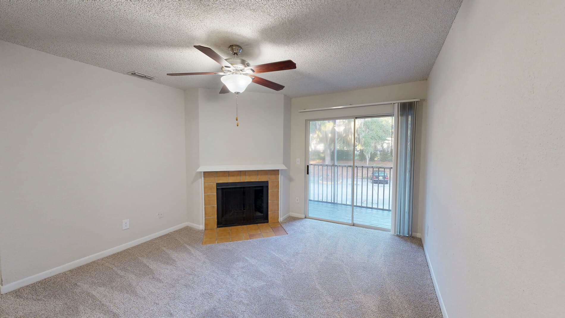 Altamira Place Apartment Homes 2 of 5