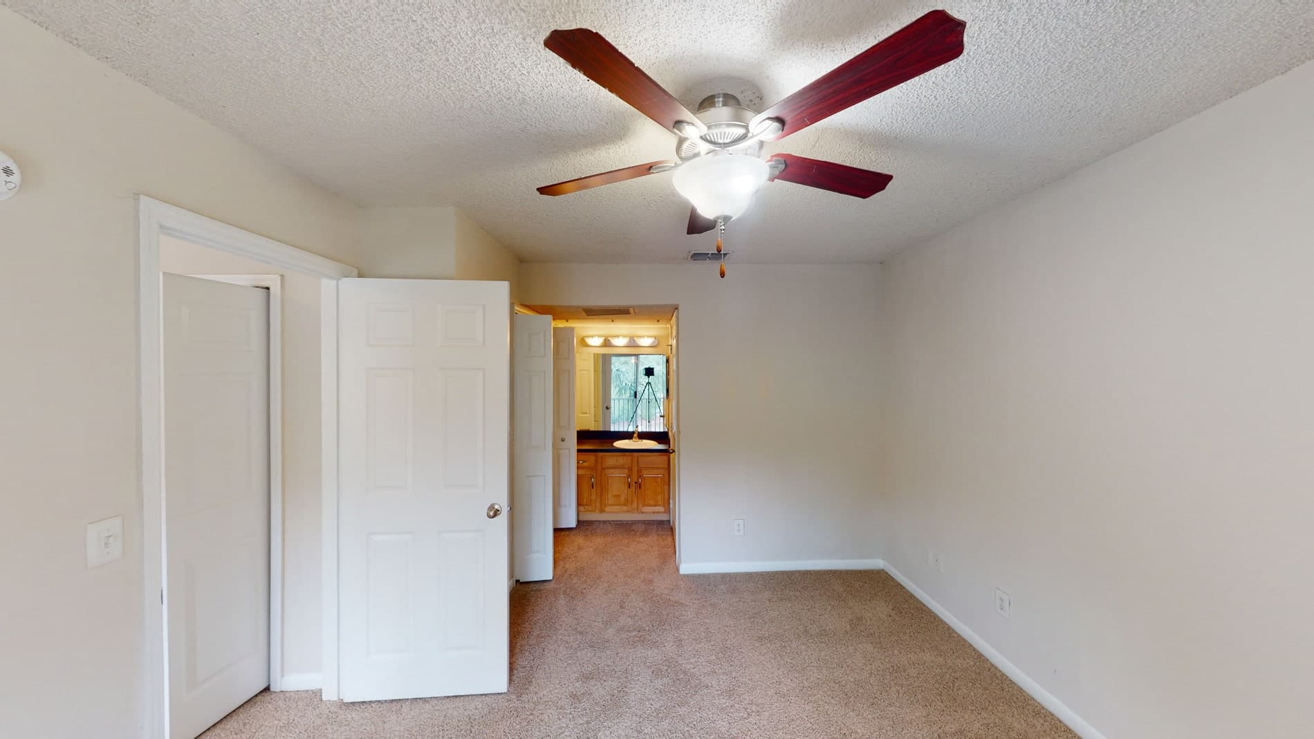 Altamira Place Apartment Homes 4 of 5