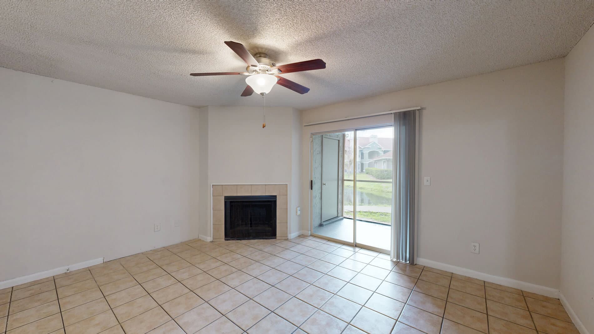 Altamira Place Apartment Homes 2 of 5