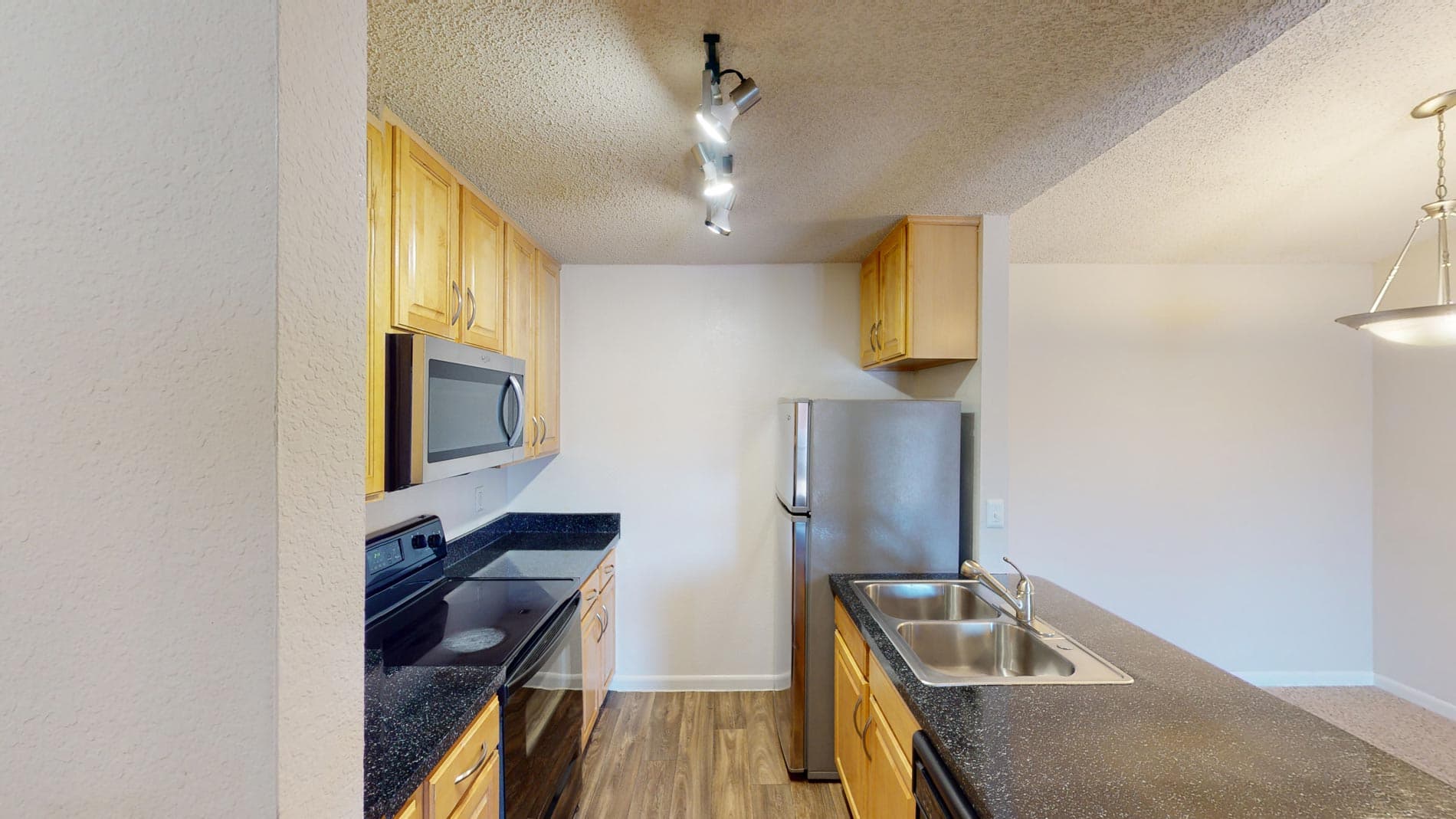 Altamira Place Apartment Homes 1 of 5