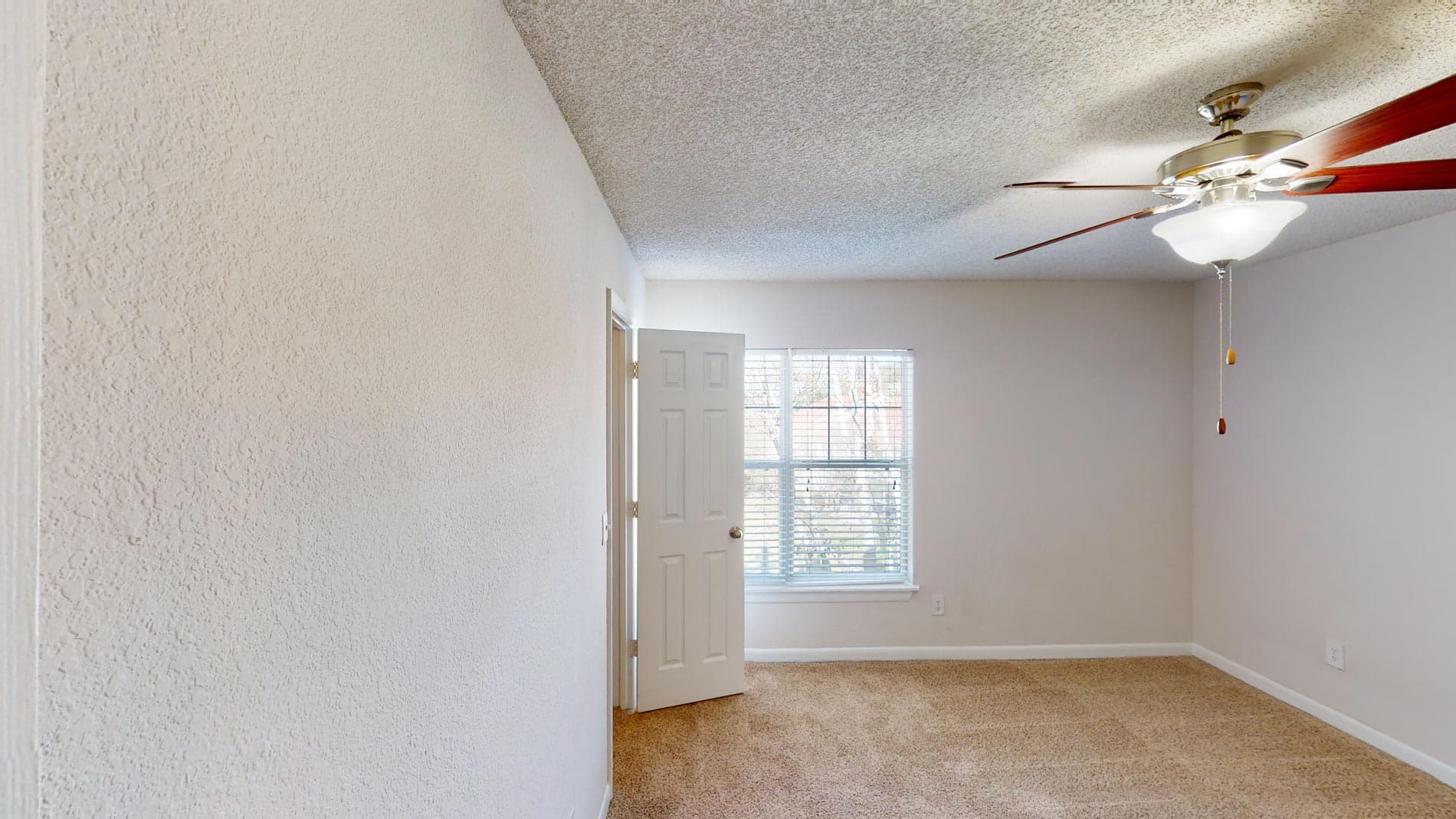 Altamira Place Apartment Homes 4 of 5