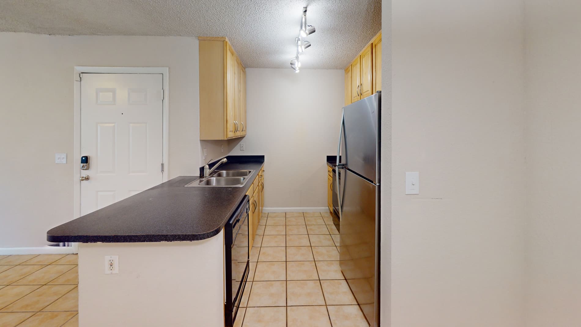 Altamira Place Apartment Homes 1 of 5