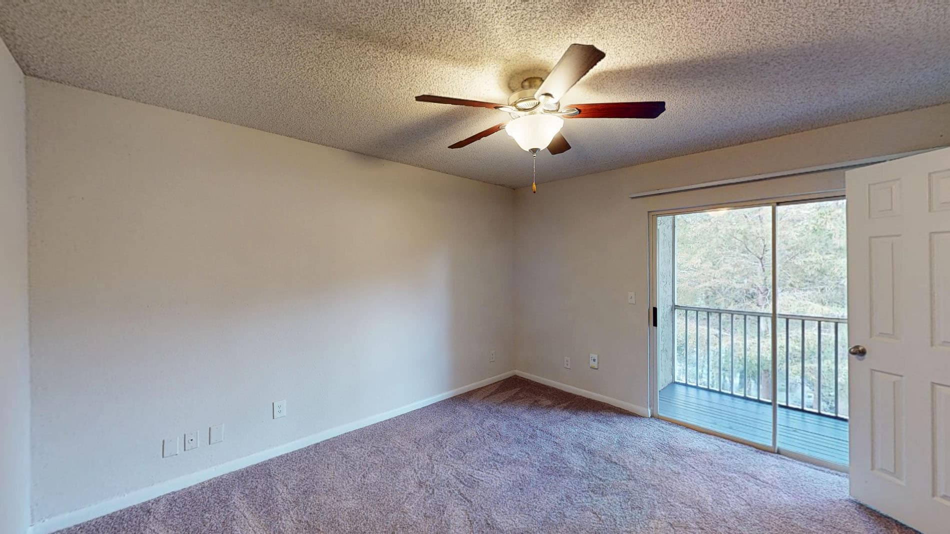 Altamira Place Apartment Homes 4 of 5