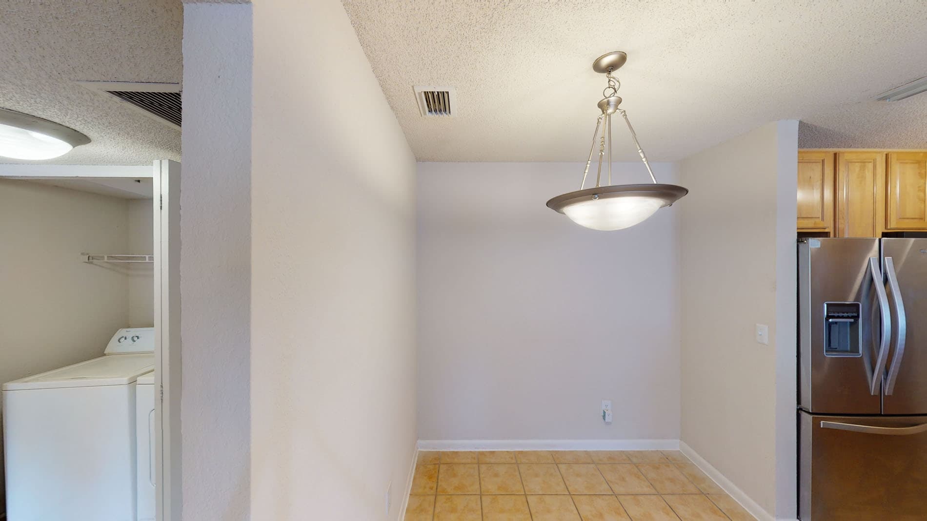 Altamira Place Apartment Homes 3 of 5