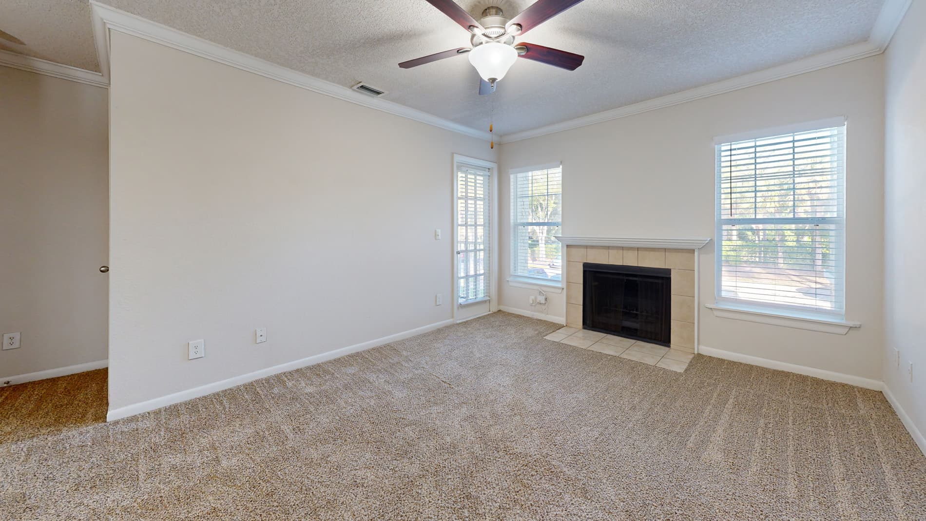 Altamira Place Apartment Homes 2 of 5
