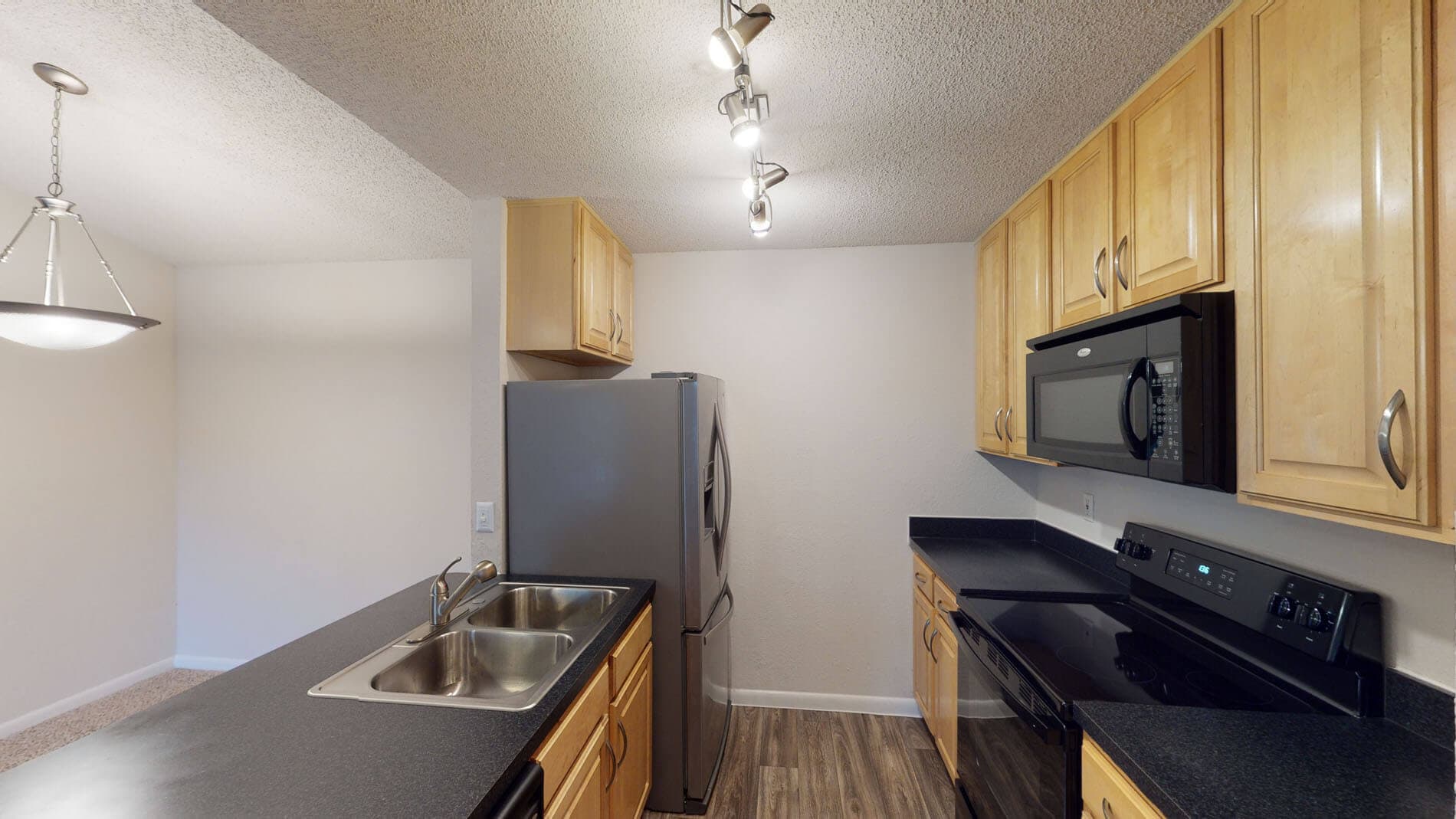 Altamira Place Apartment Homes 1 of 5