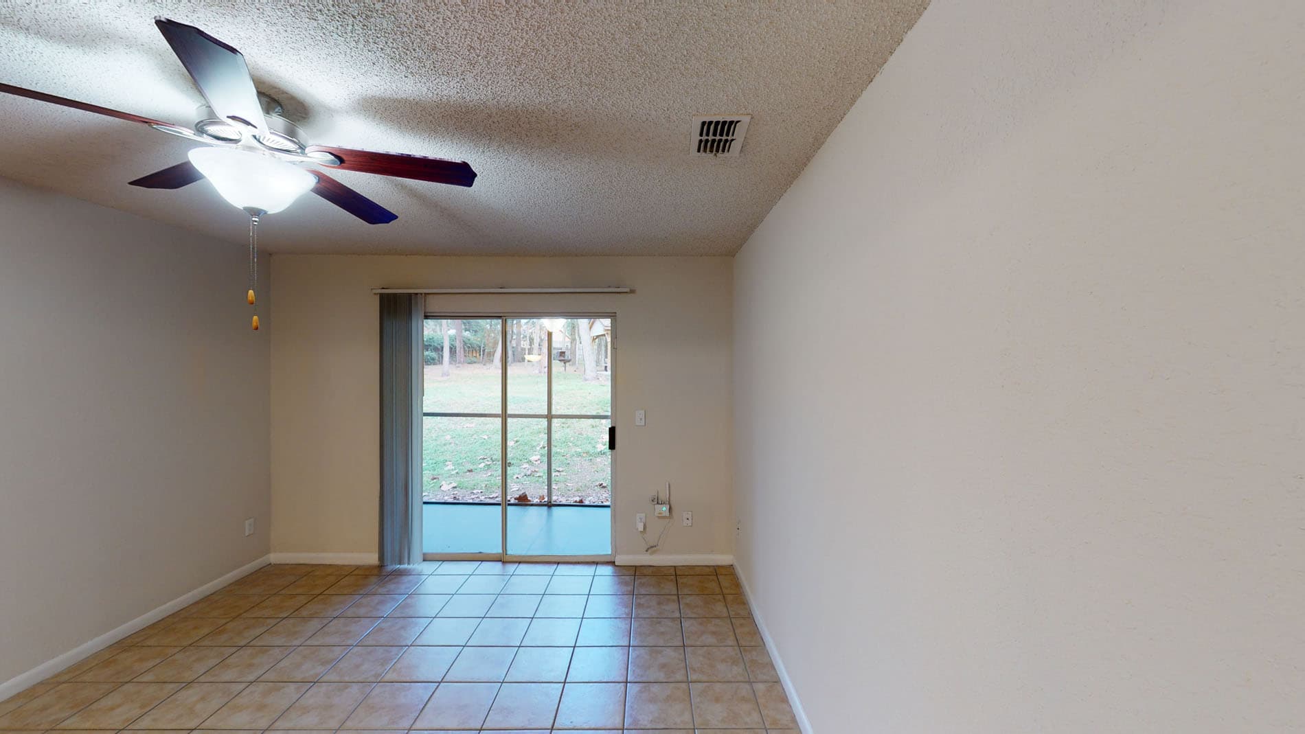 Altamira Place Apartment Homes 1 of 5