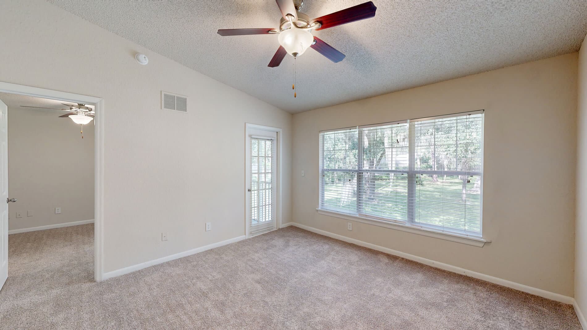 Altamira Place Apartment Homes 2 of 5