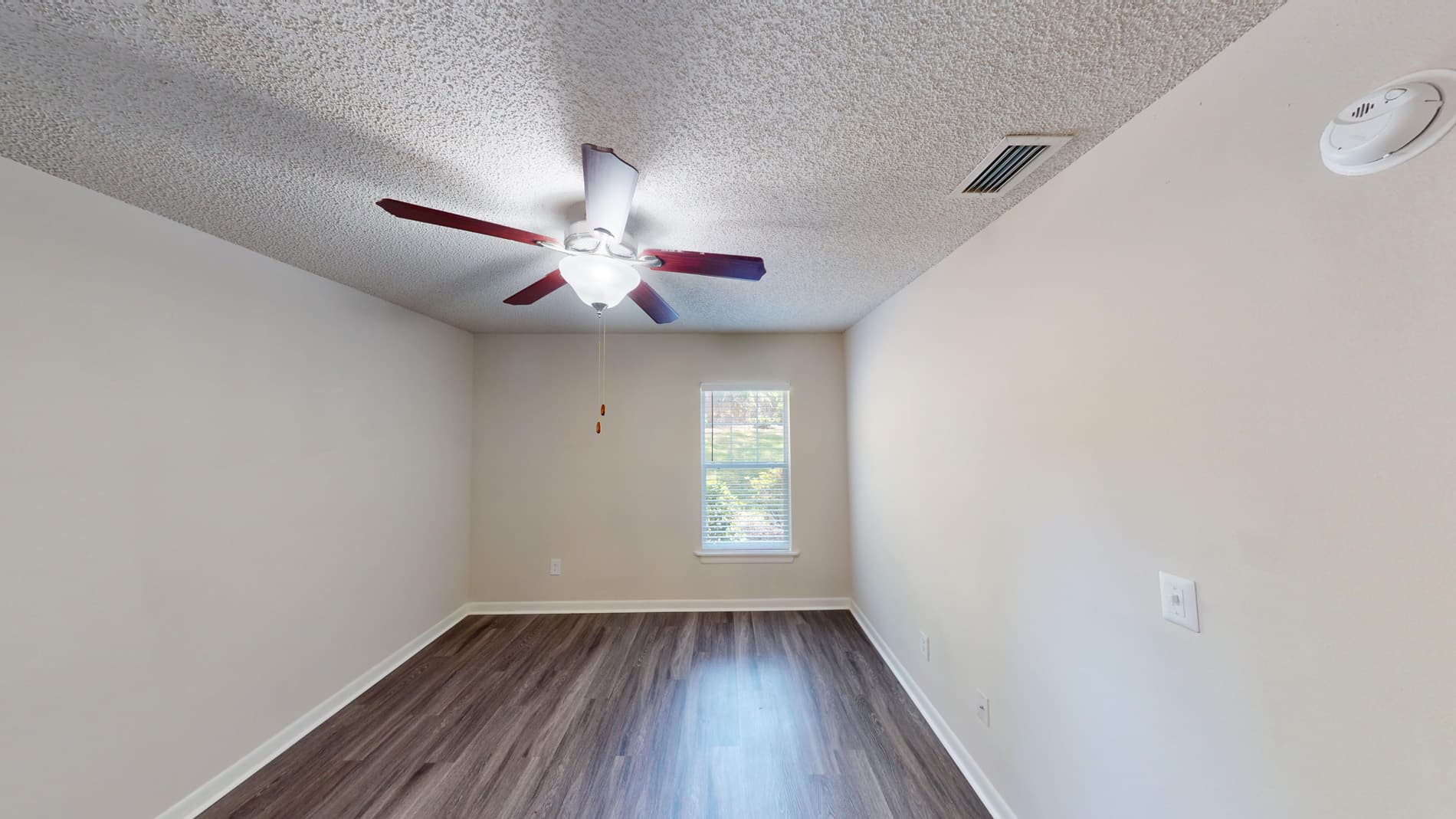 Altamira Place Apartment Homes 4 of 5