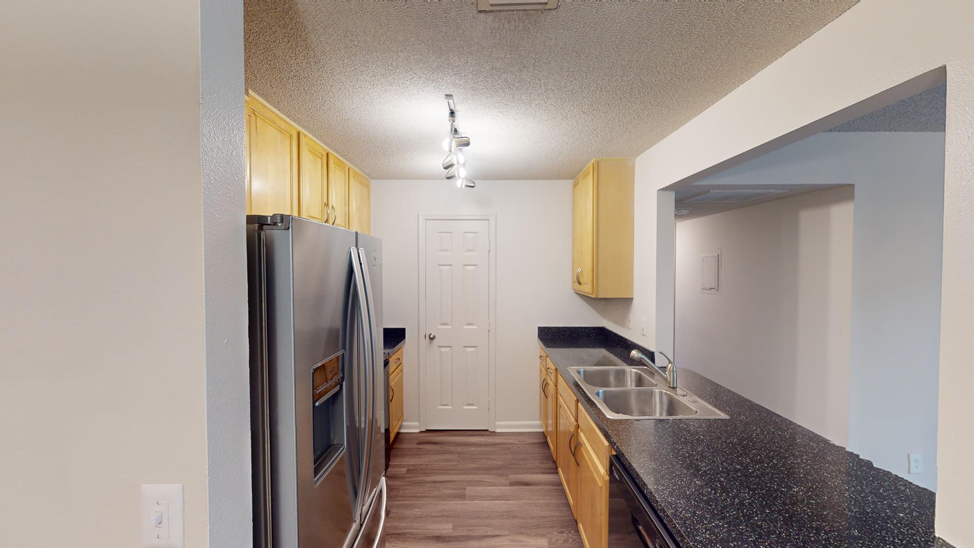 Altamira Place Apartment Homes 1 of 5
