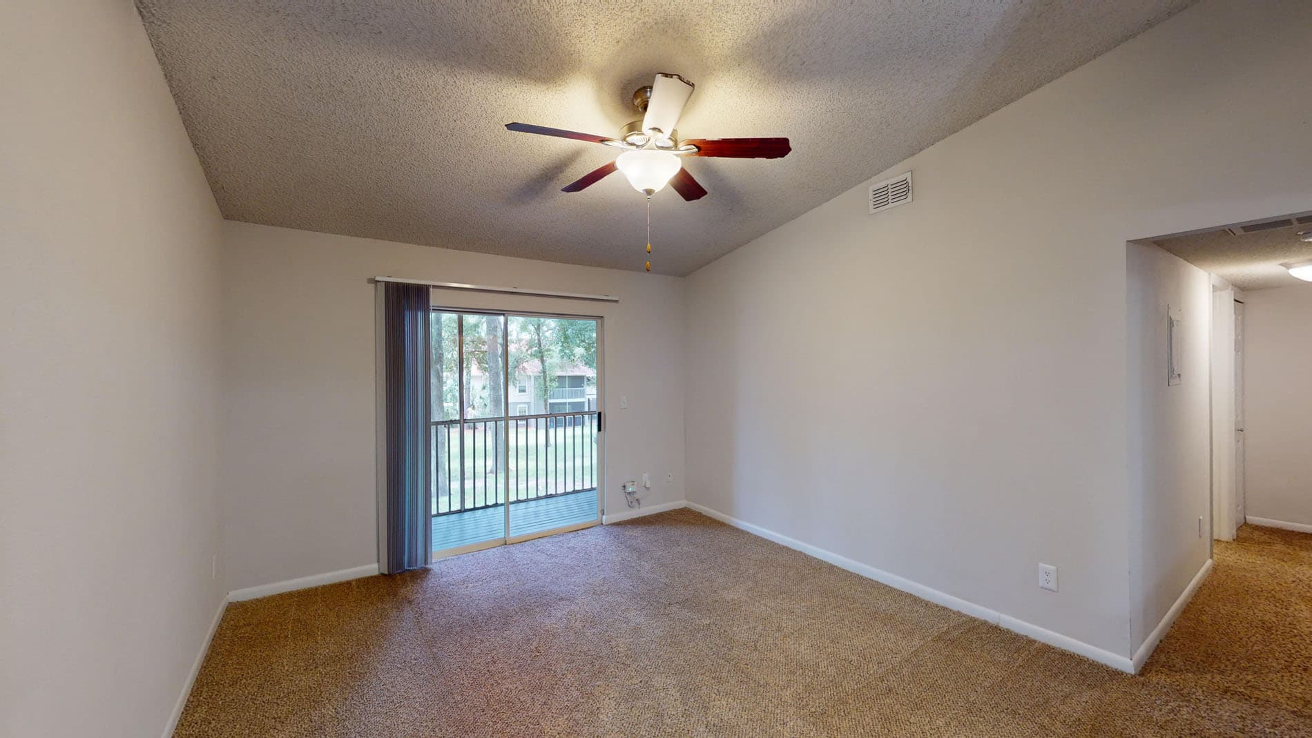 Altamira Place Apartment Homes 2 of 5