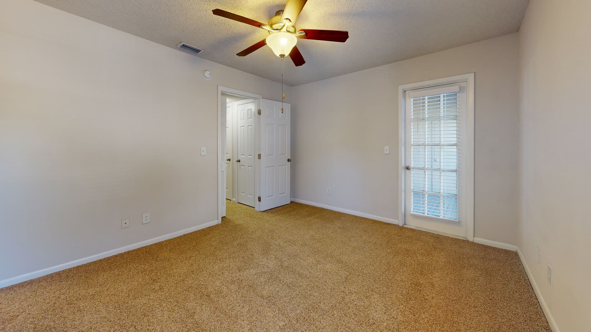 Altamira Place Apartment Homes 4 of 5