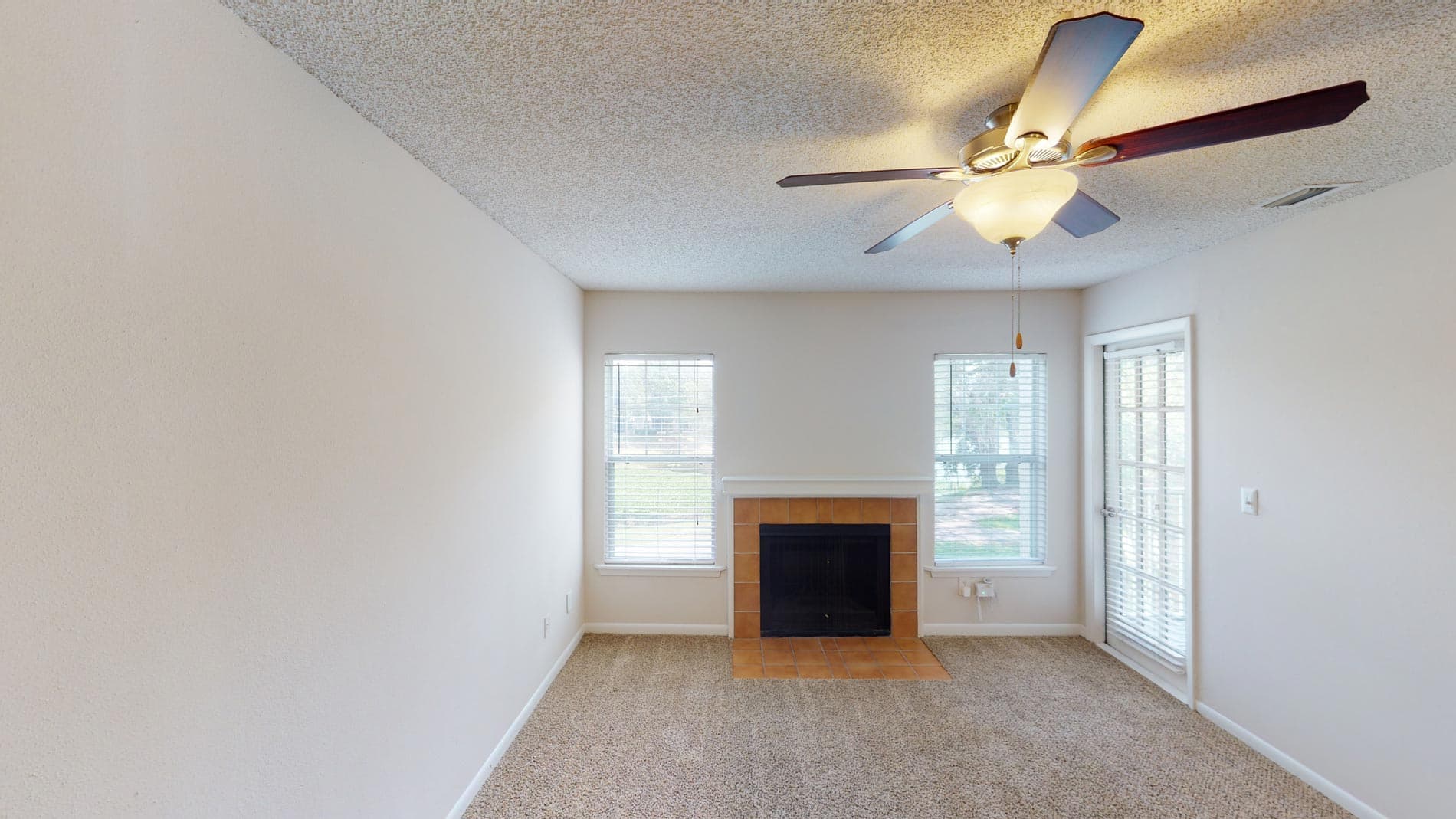 Altamira Place Apartment Homes 2 of 5