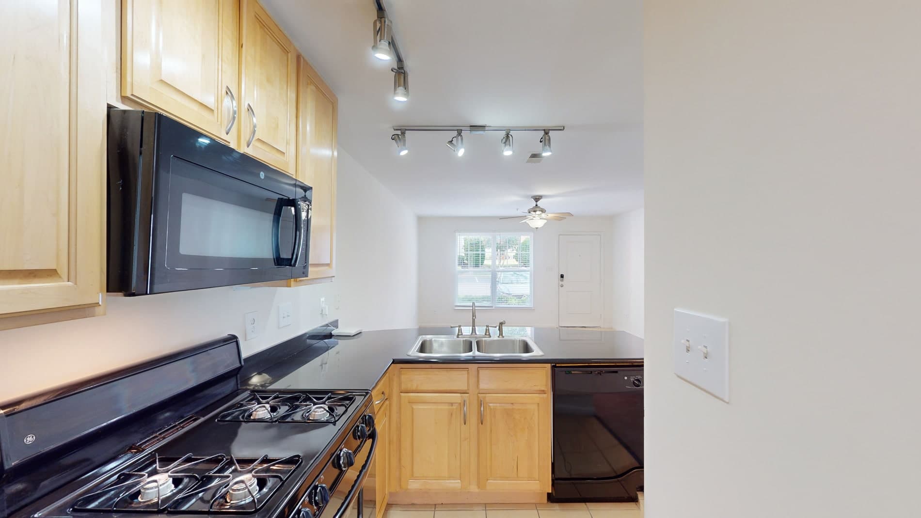 Gayton Pointe Townhomes 1 of 5