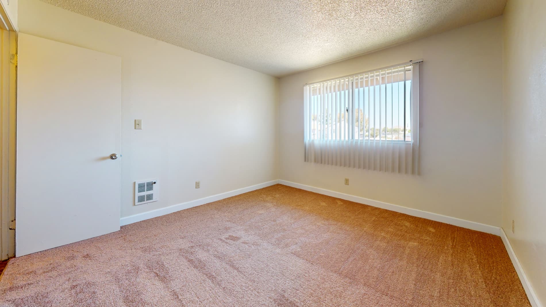 Pointe at Northridge 3 of 5