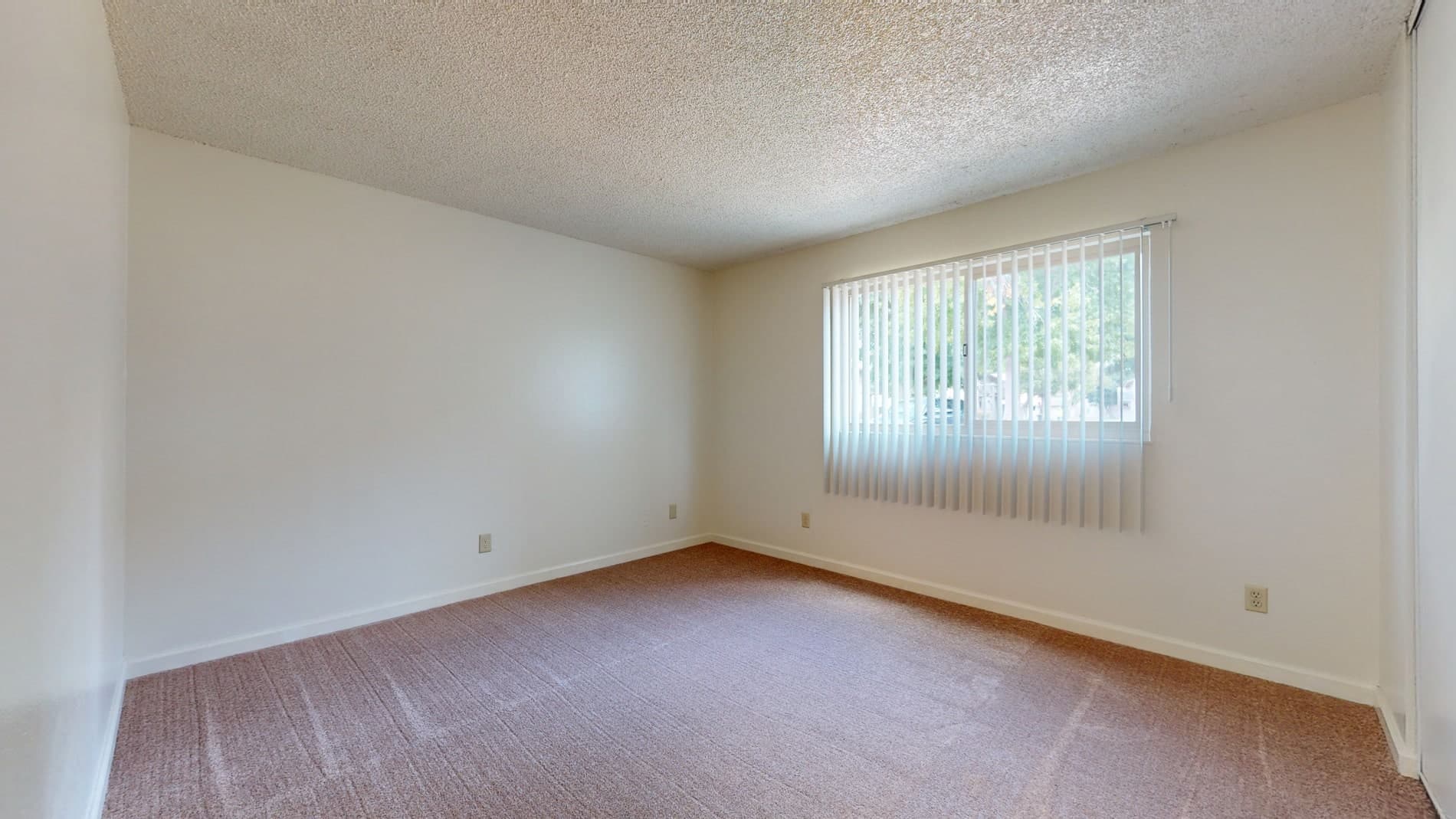 Pointe at Northridge 3 of 5