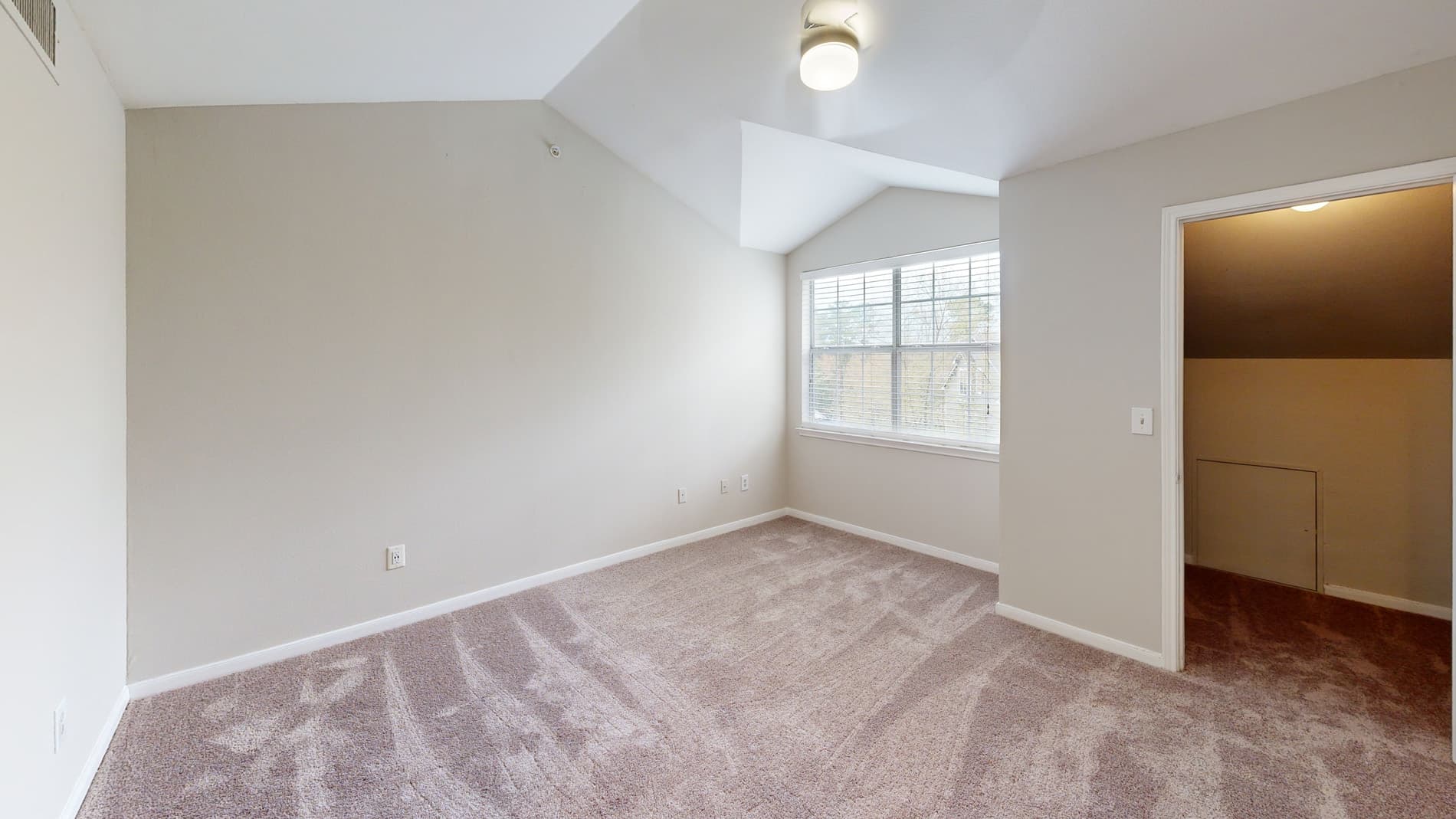 The Carriage Homes at Wyndham 4 of 5