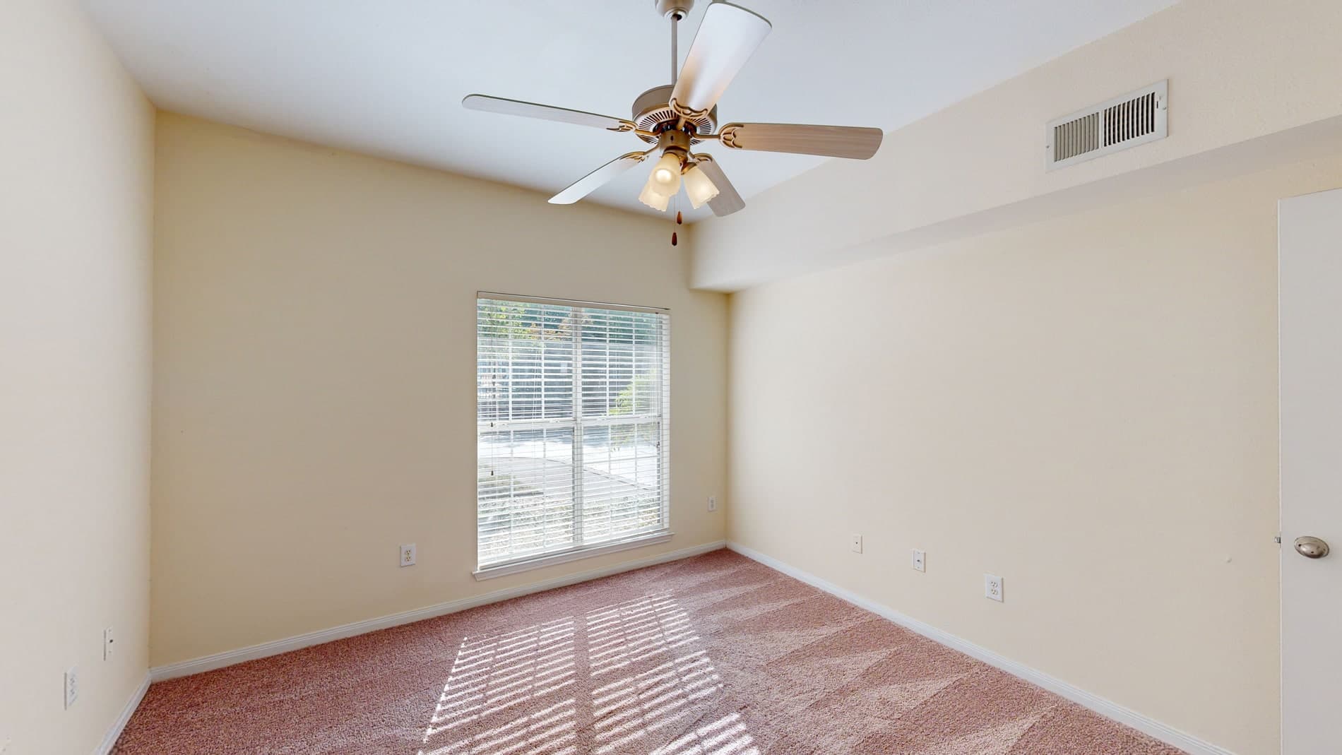 The Carriage Homes at Wyndham 3 of 5