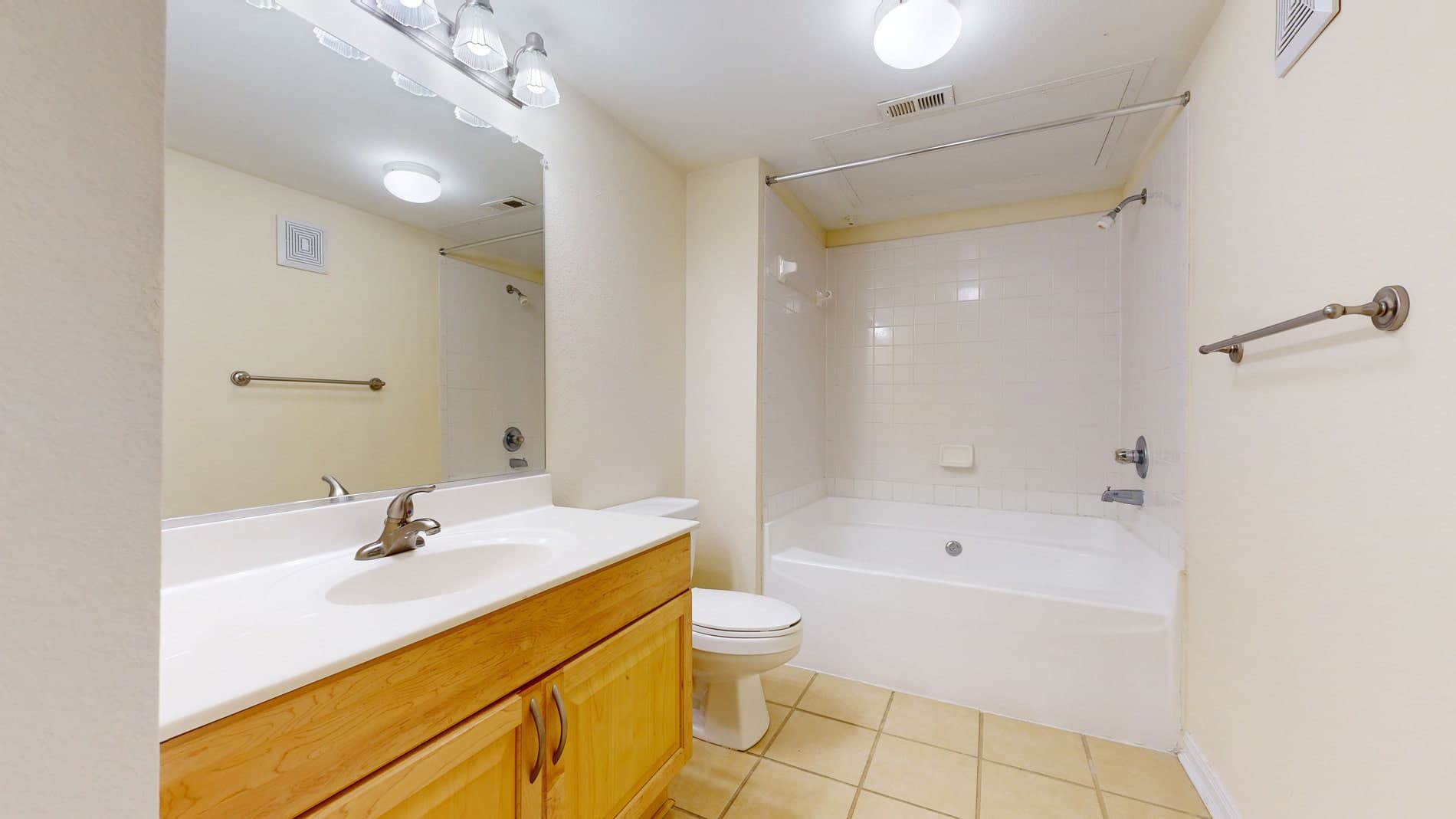 The Carriage Homes at Wyndham 4 of 5