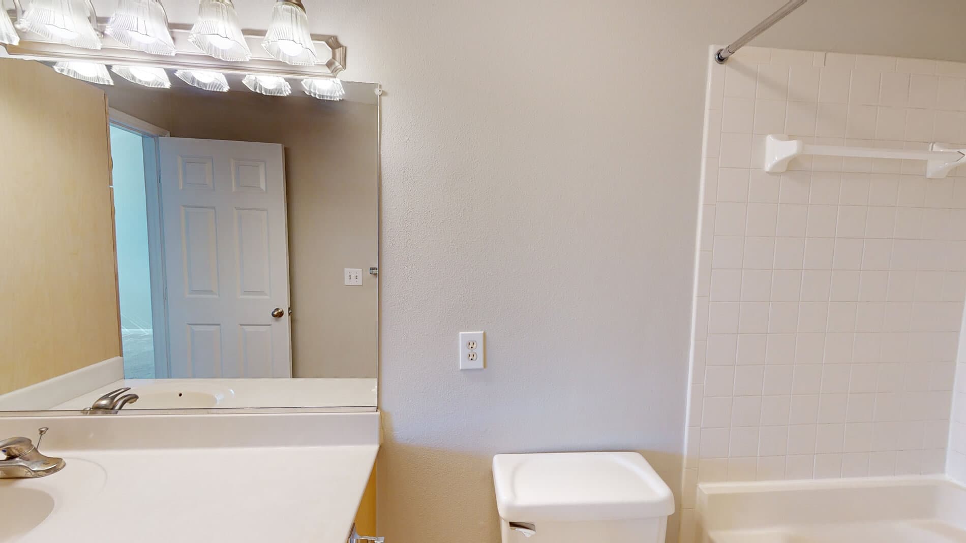 The Carriage Homes at Wyndham 4 of 5