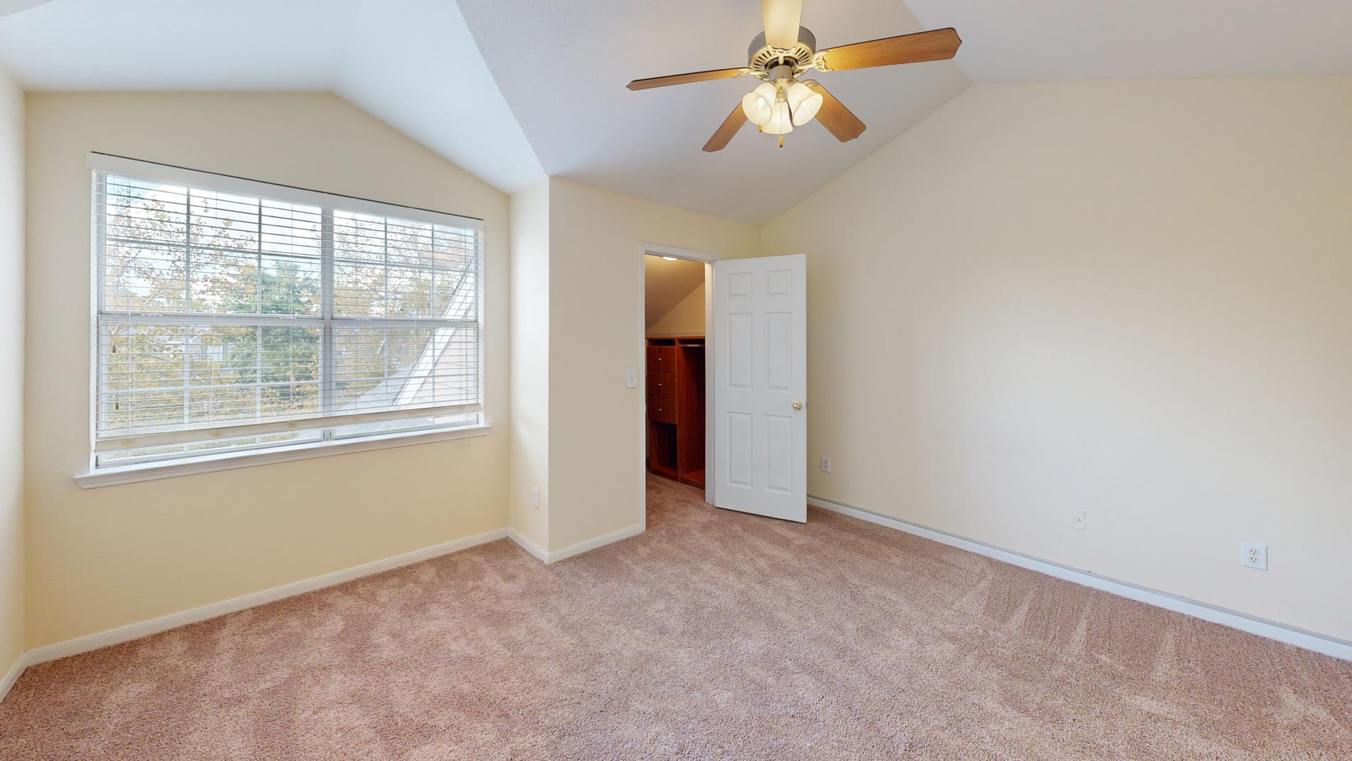 The Carriage Homes at Wyndham 4 of 5