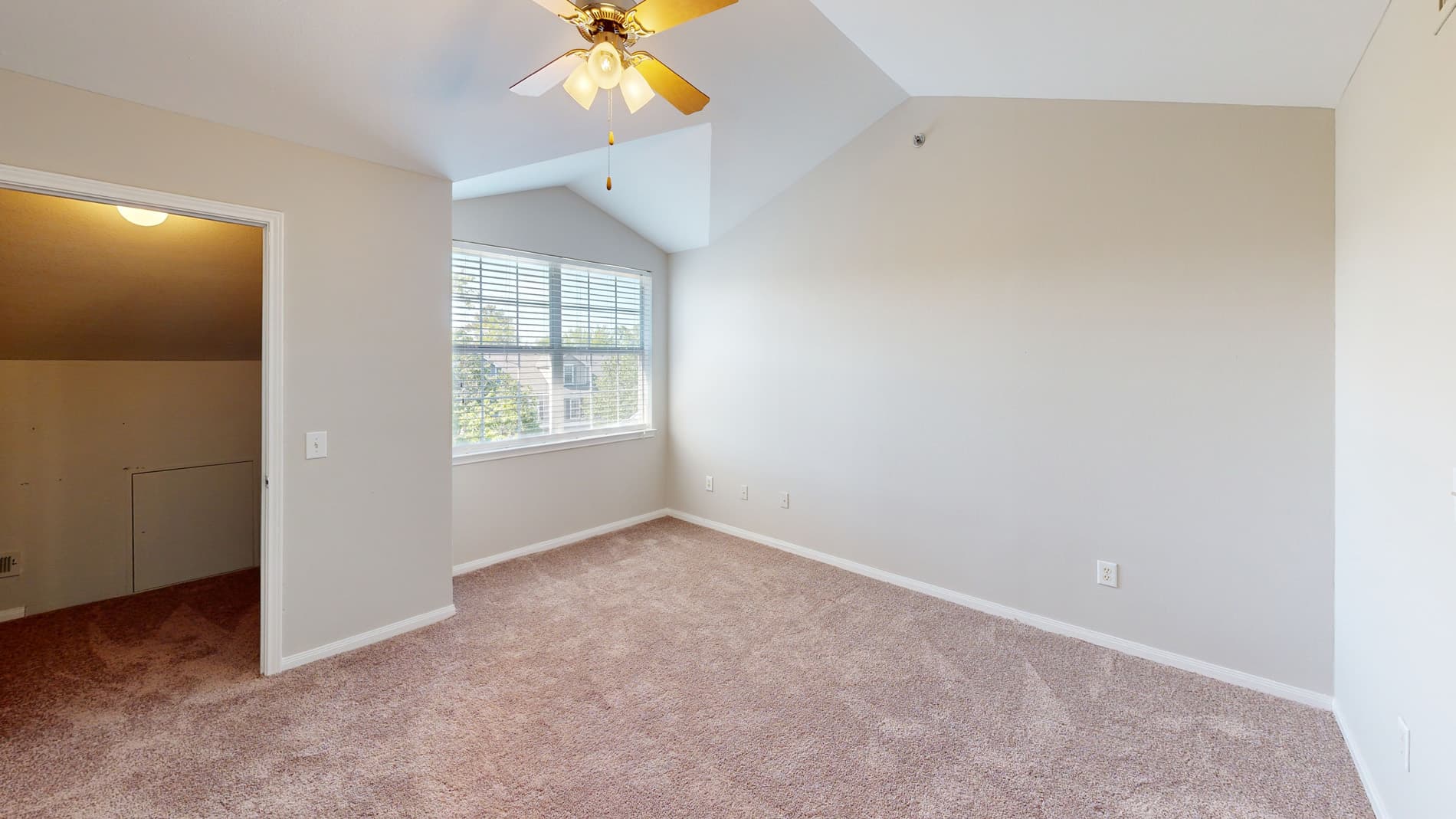 The Carriage Homes at Wyndham 4 of 5