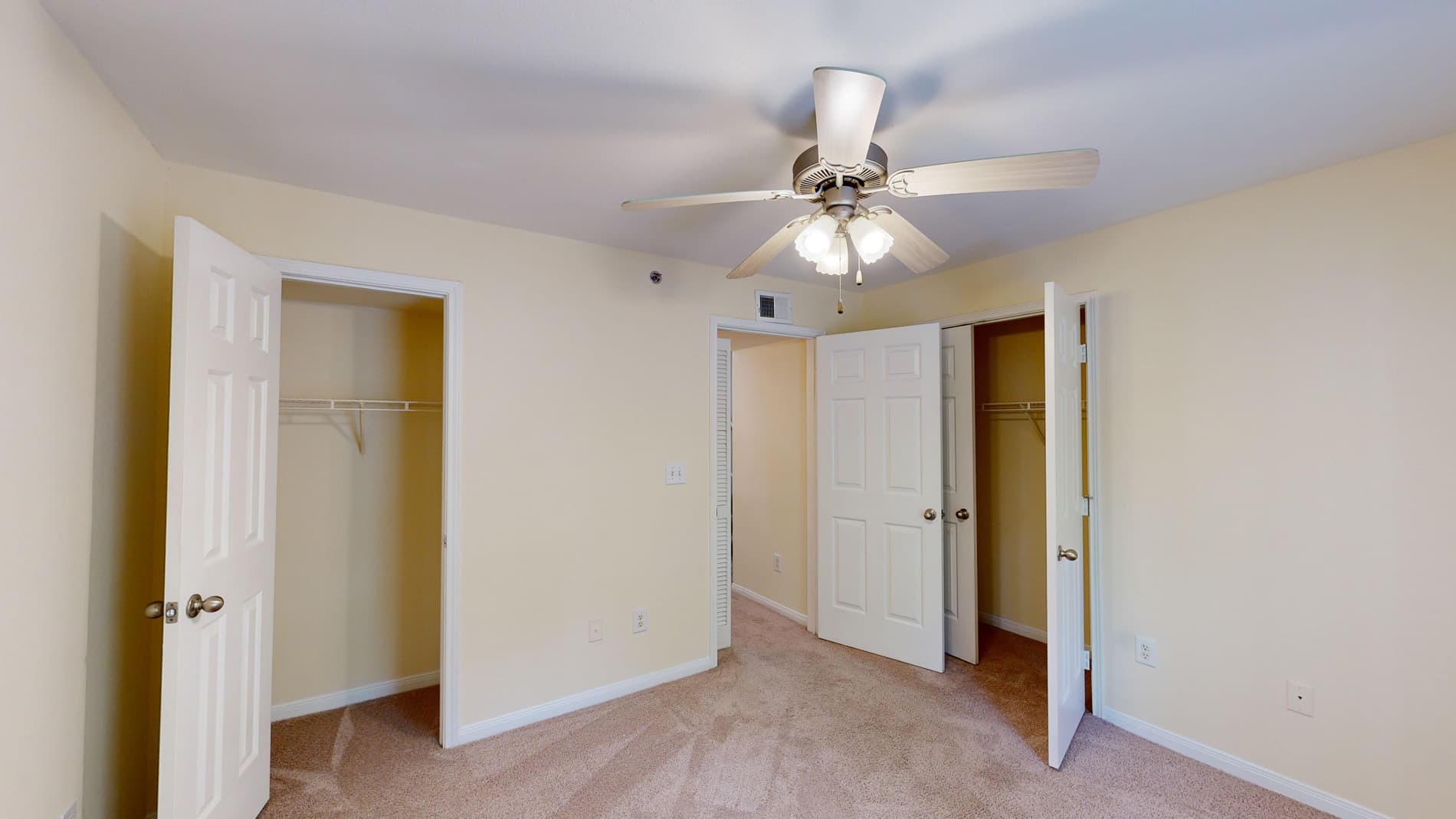 The Carriage Homes at Wyndham 3 of 5