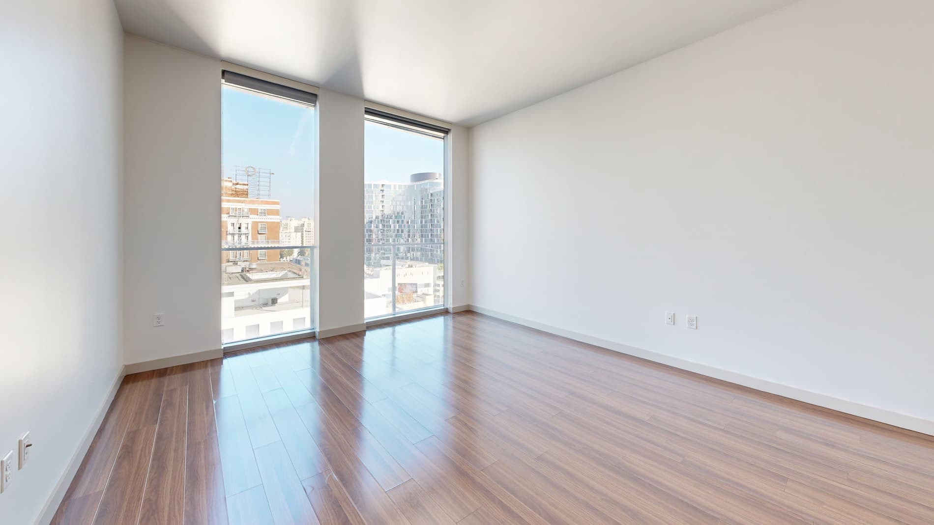 3033 Wilshire 2 of 5