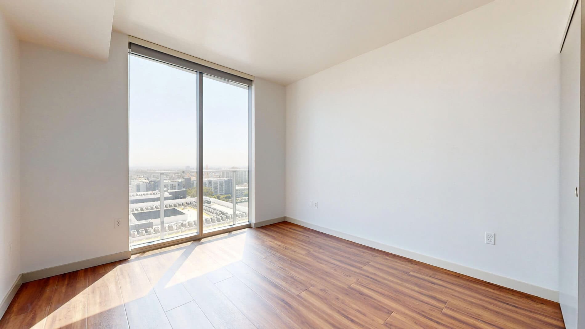 3033 Wilshire 4 of 5