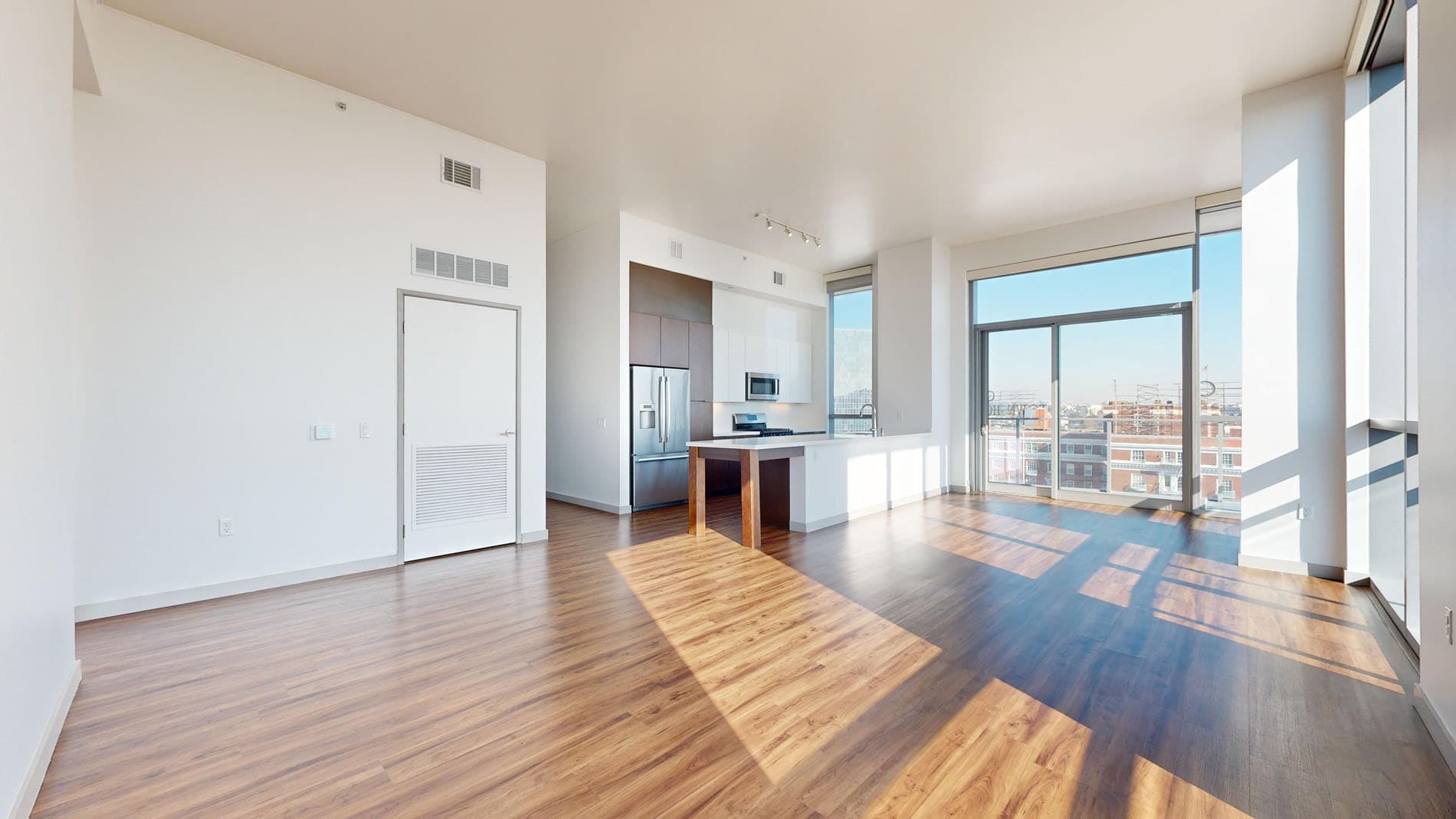 3033 Wilshire 2 of 5