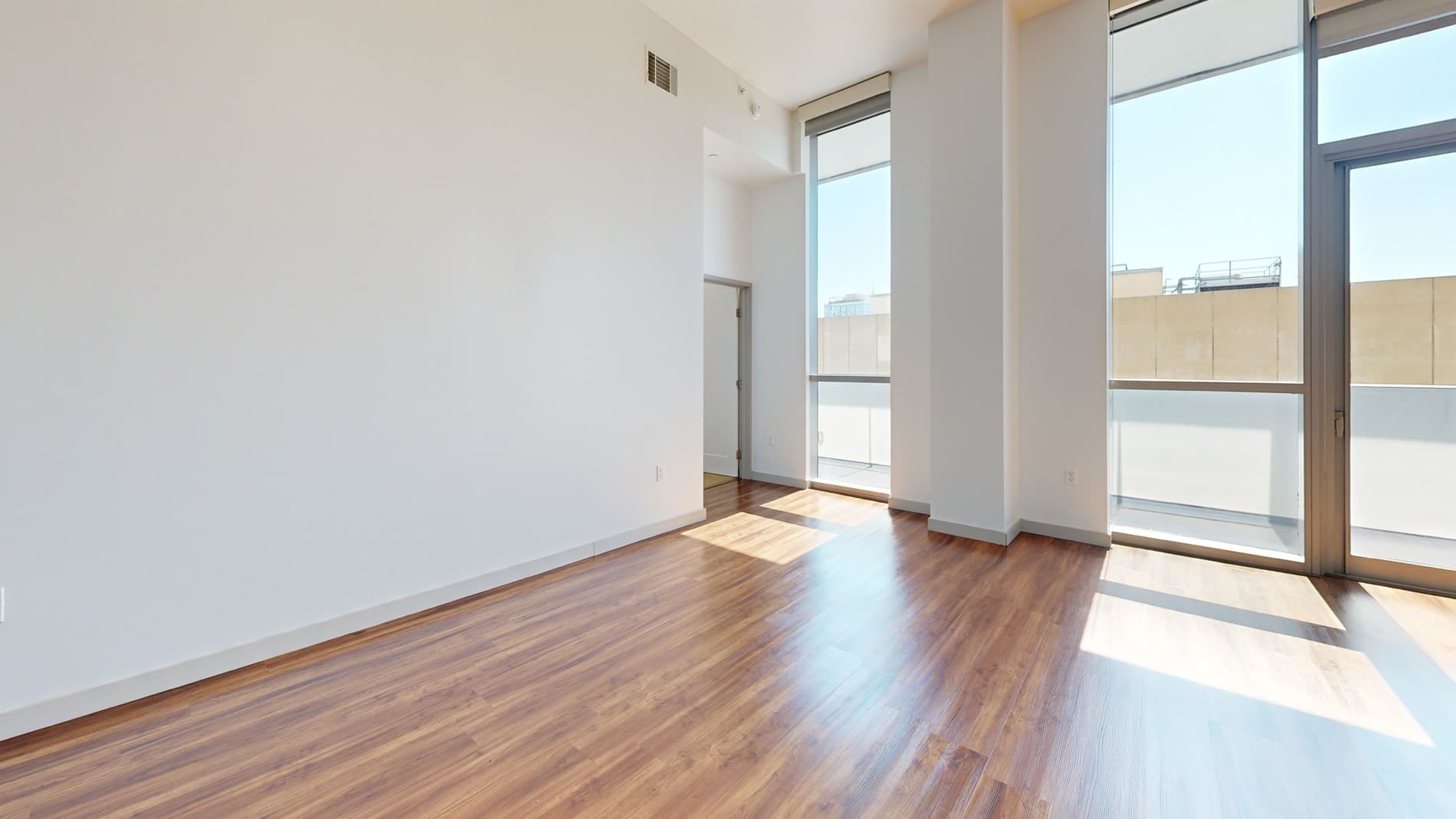 3033 Wilshire 2 of 5
