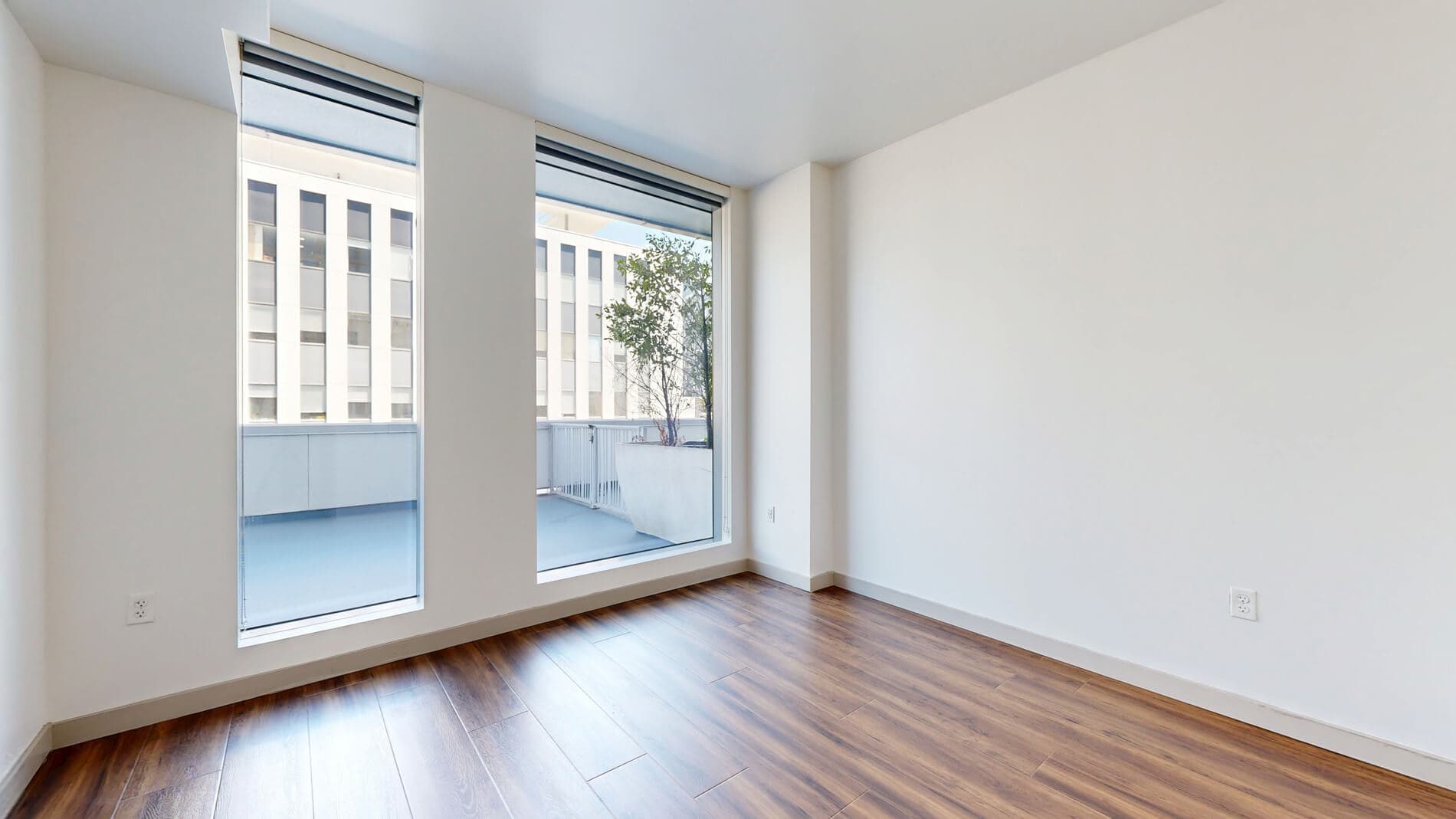 3033 Wilshire 4 of 5