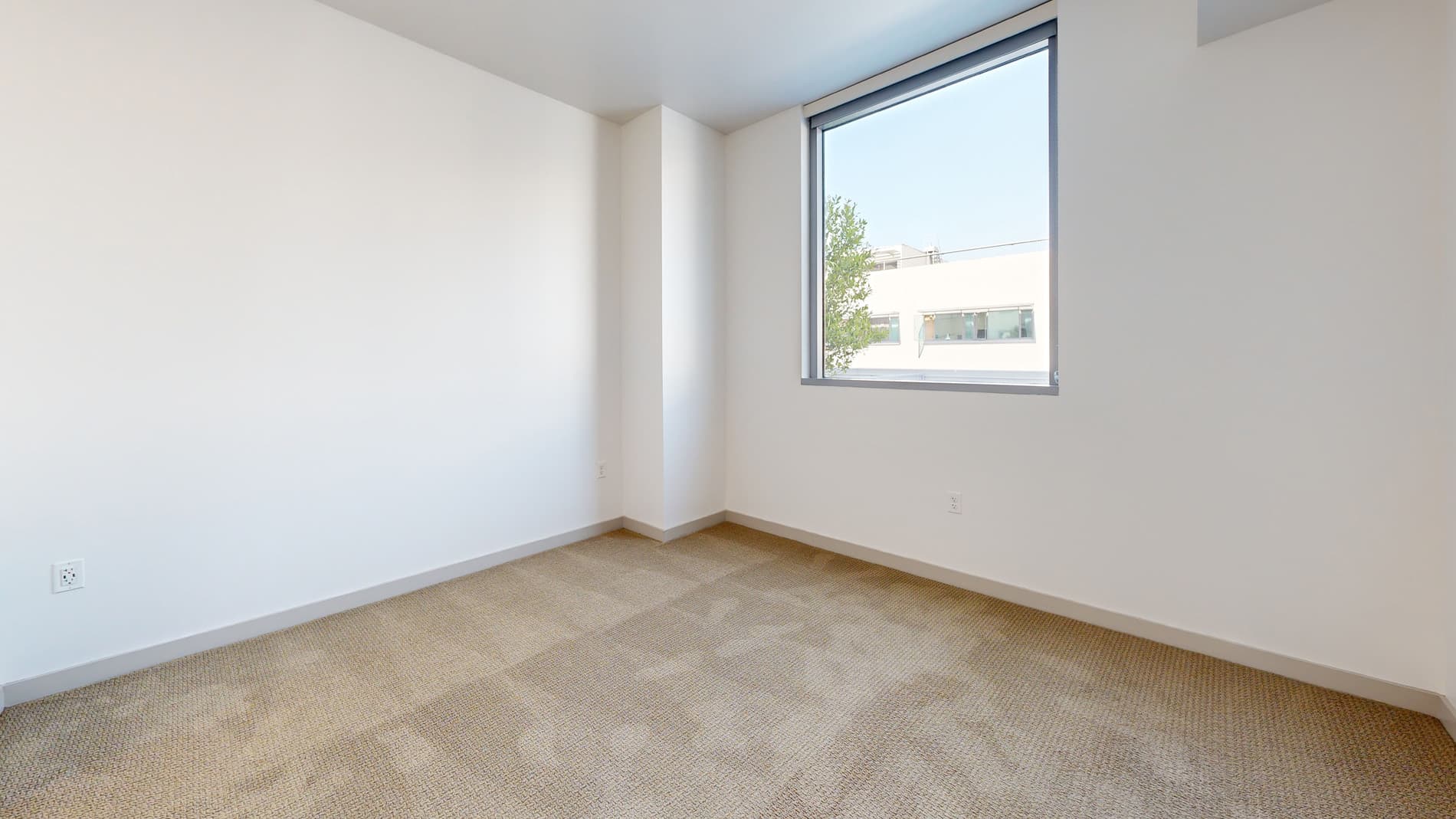 3033 Wilshire 3 of 5