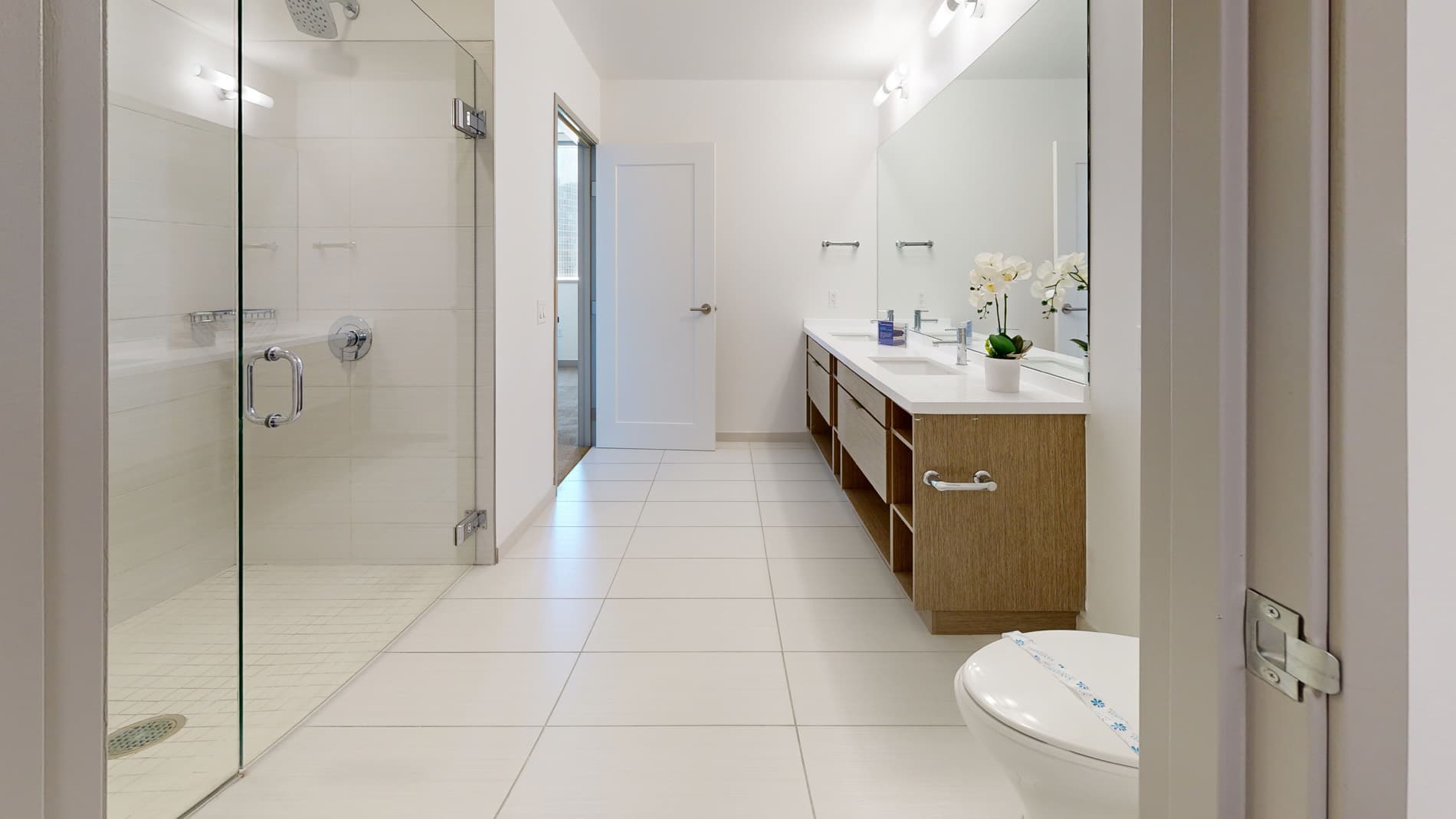 3033 Wilshire 4 of 5