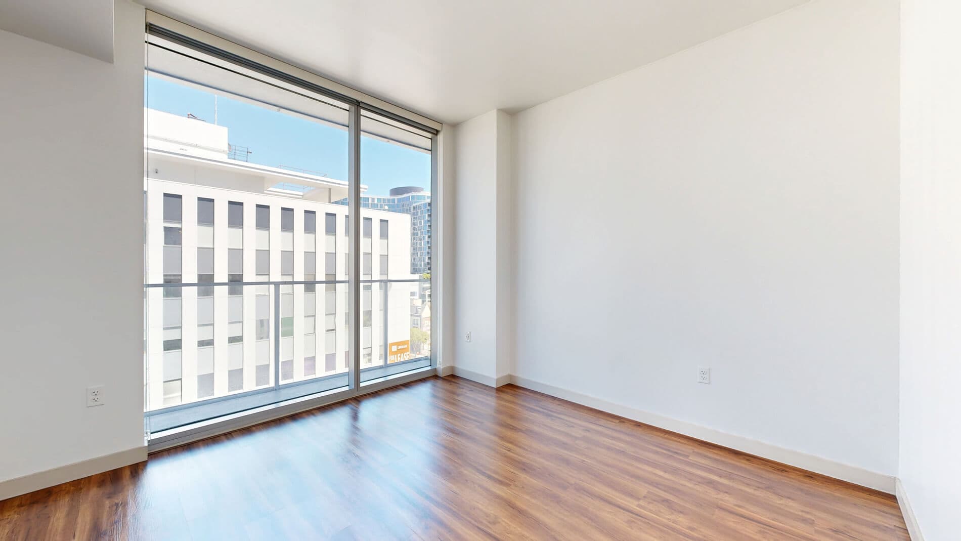 3033 Wilshire 4 of 5