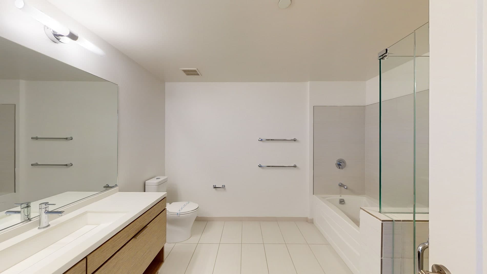 3033 Wilshire 4 of 5