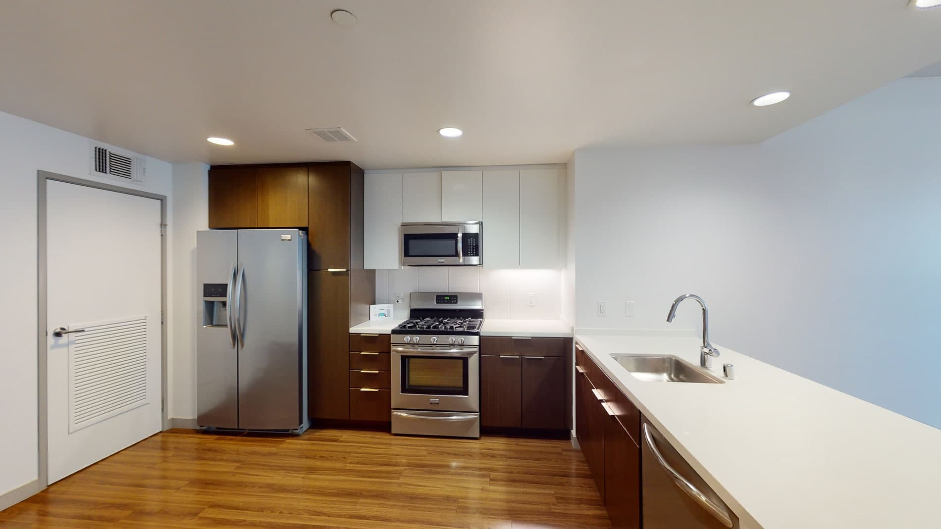 3033 Wilshire 1 of 5