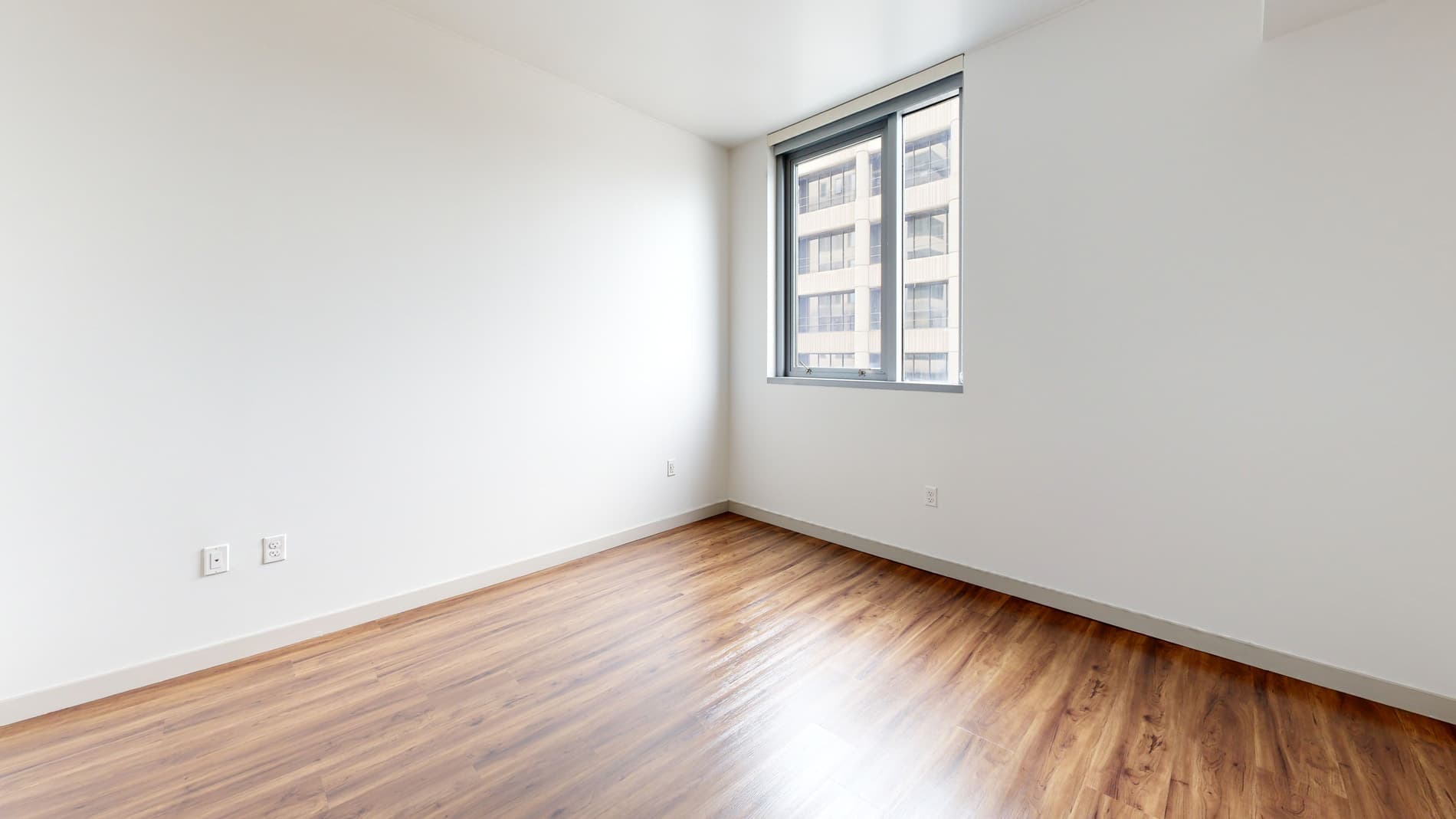 3033 Wilshire 3 of 5