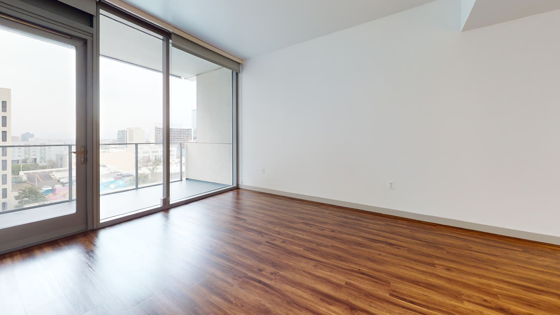 3033 Wilshire 2 of 5