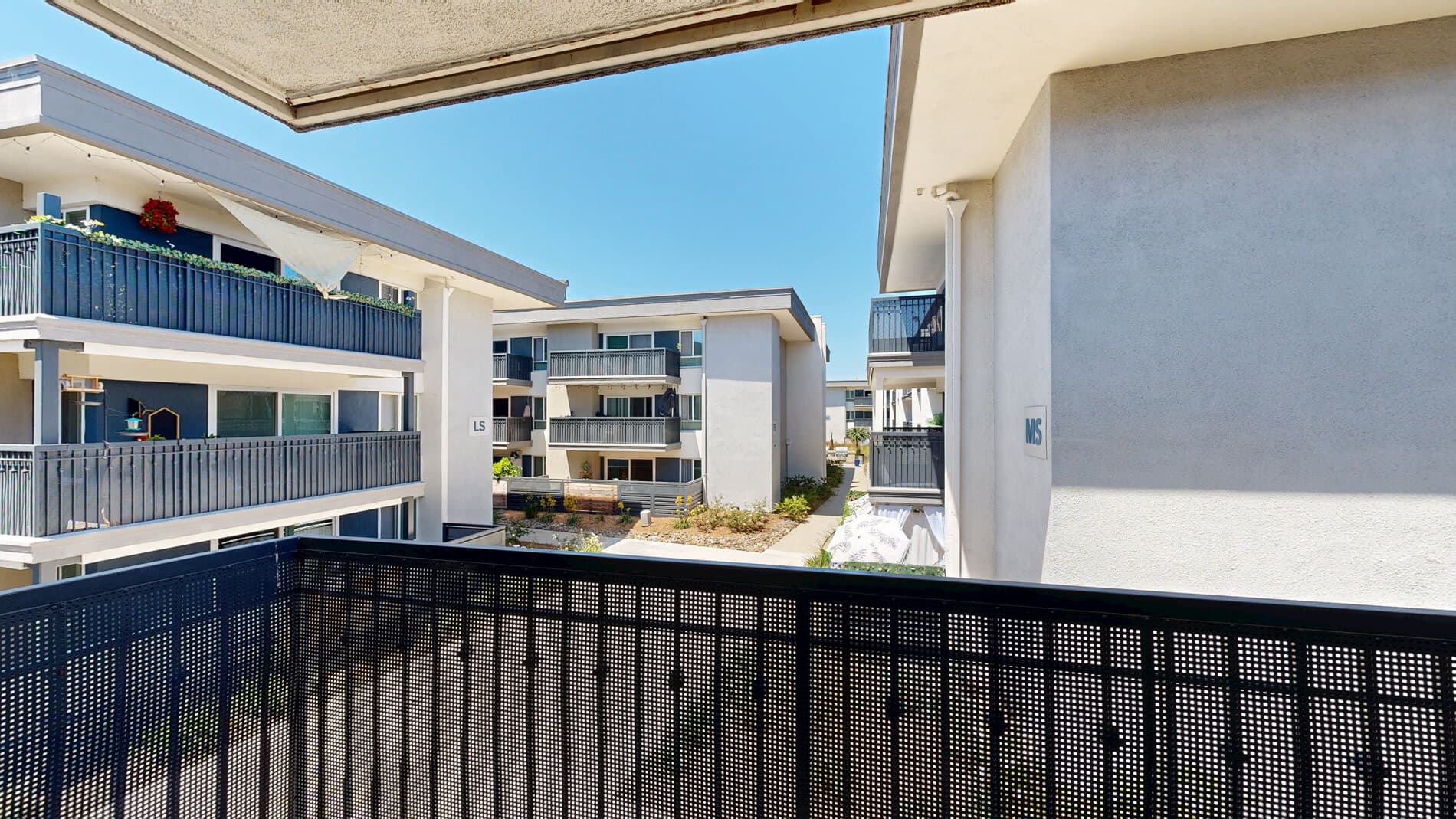 Eight 80 Newport Beach 3 of 5