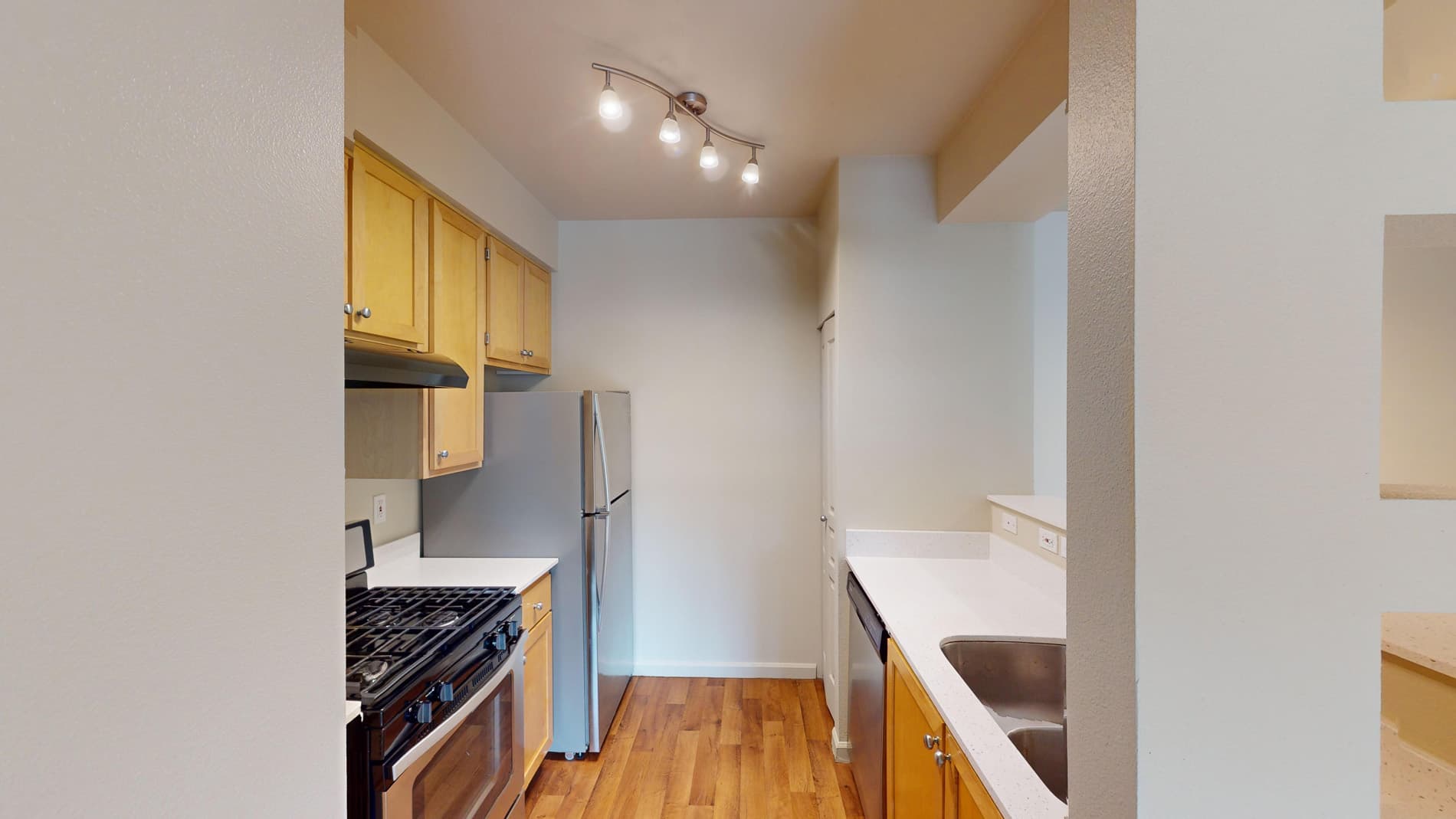 The Hawthorne Apartments 1 of 5