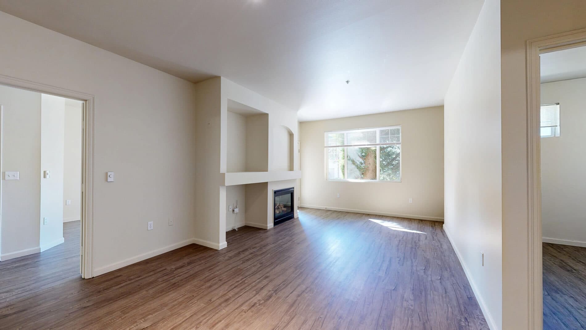 The Hawthorne Apartments 2 of 5