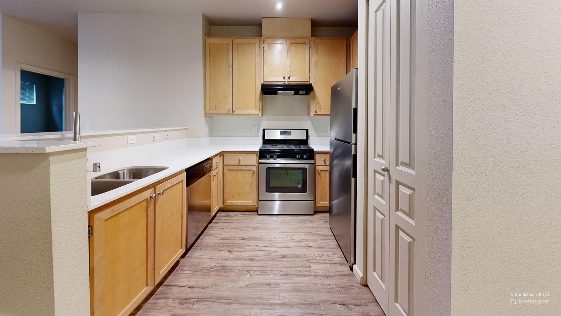 The Hawthorne Apartments 1 of 5