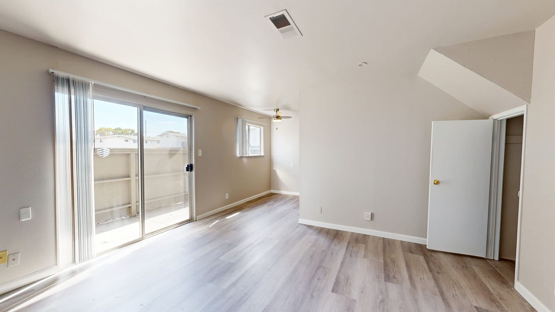 Bay Terrace 2 of 5