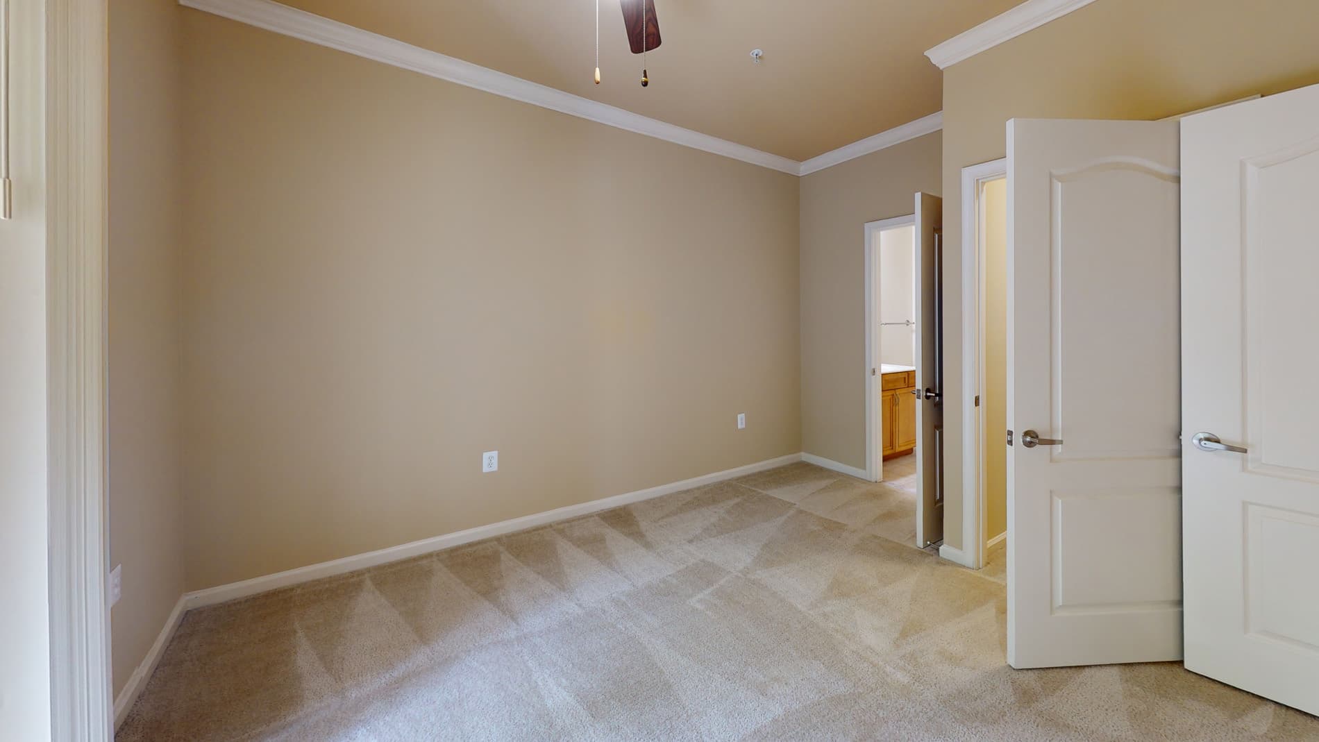 Signal Hill Apartment Homes 3 of 5