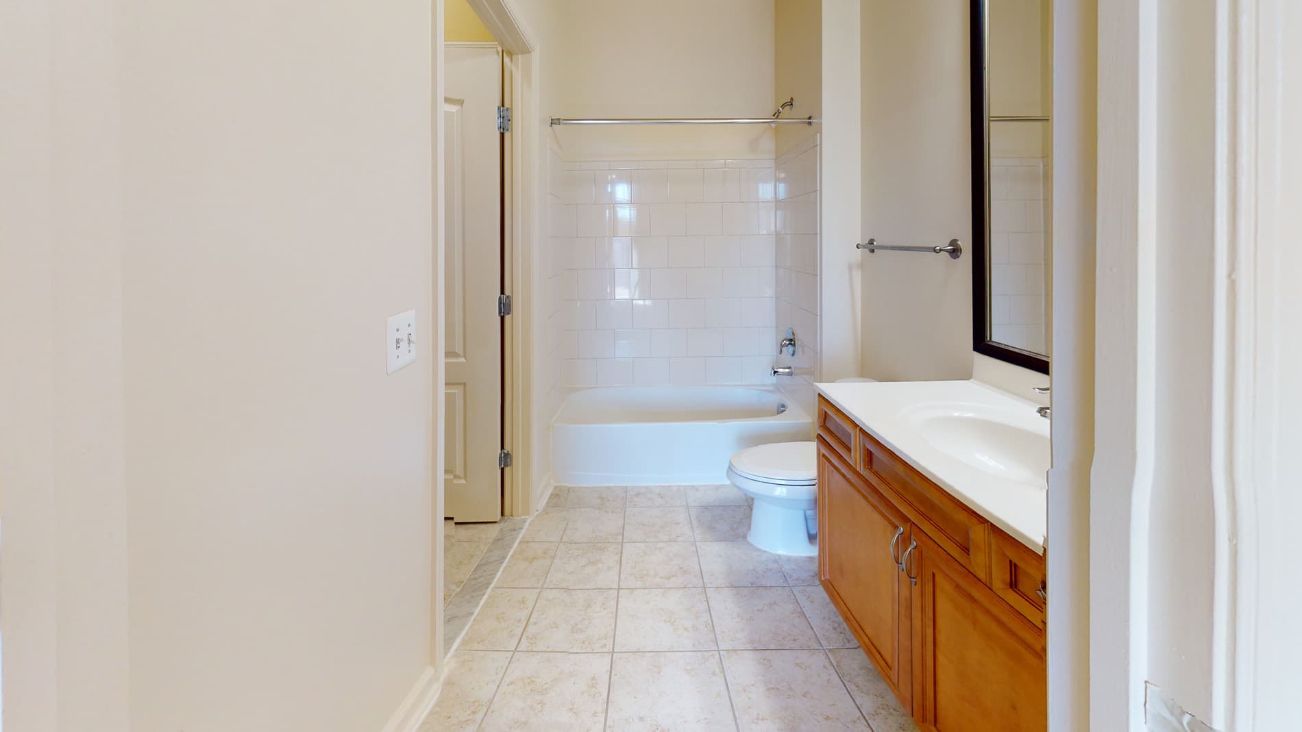 Signal Hill Apartment Homes 4 of 5