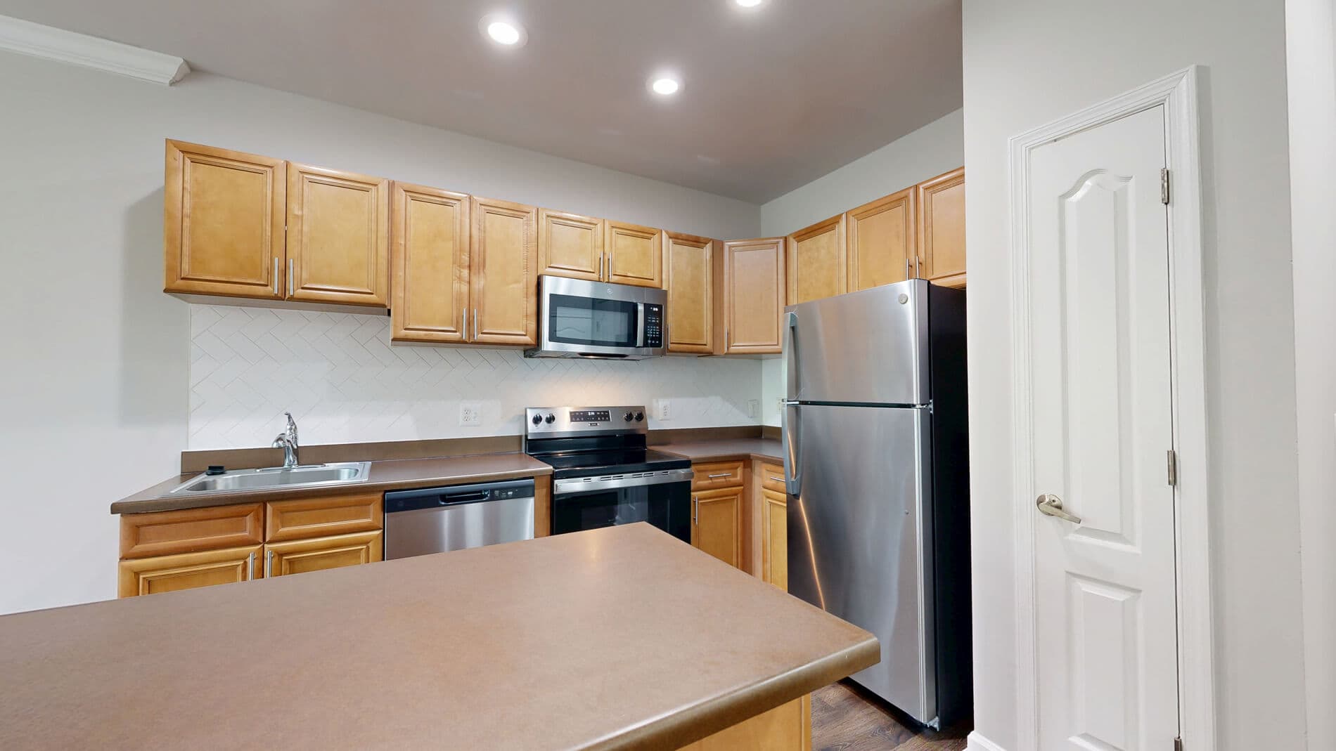 Signal Hill Apartment Homes 1 of 5
