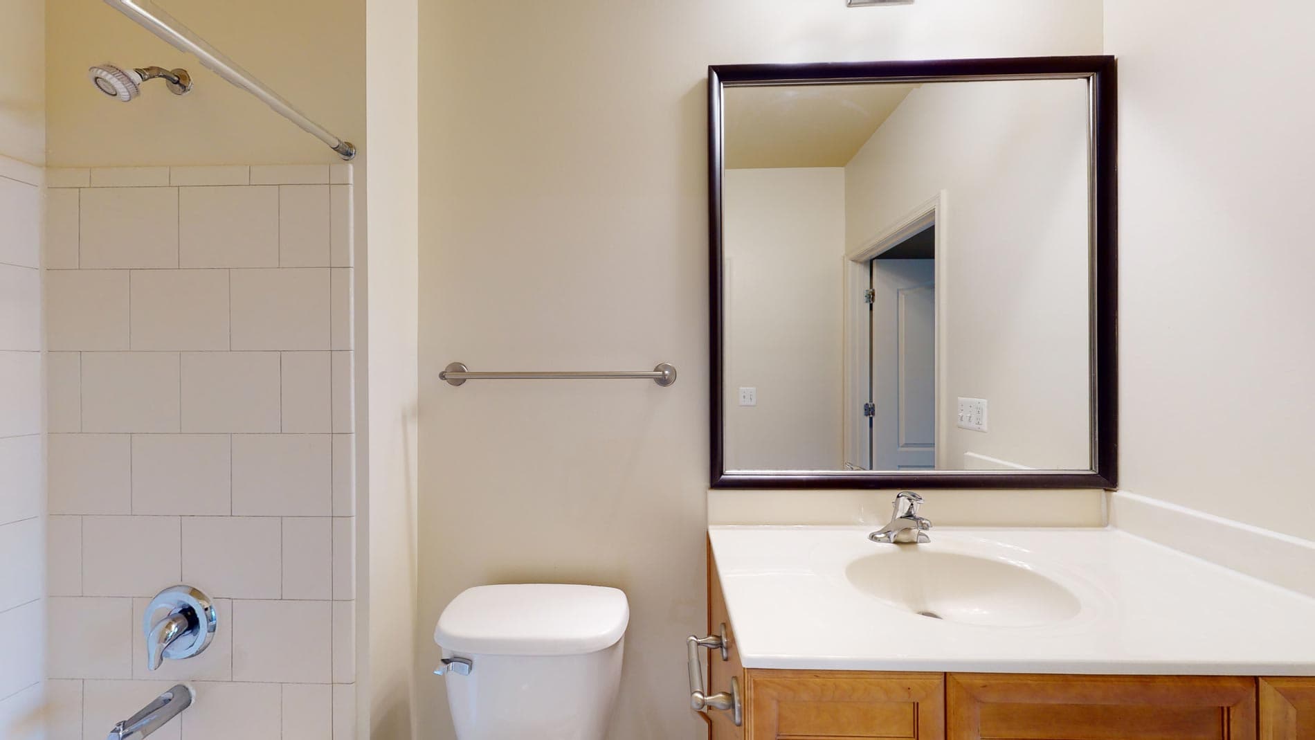 Signal Hill Apartment Homes 4 of 5
