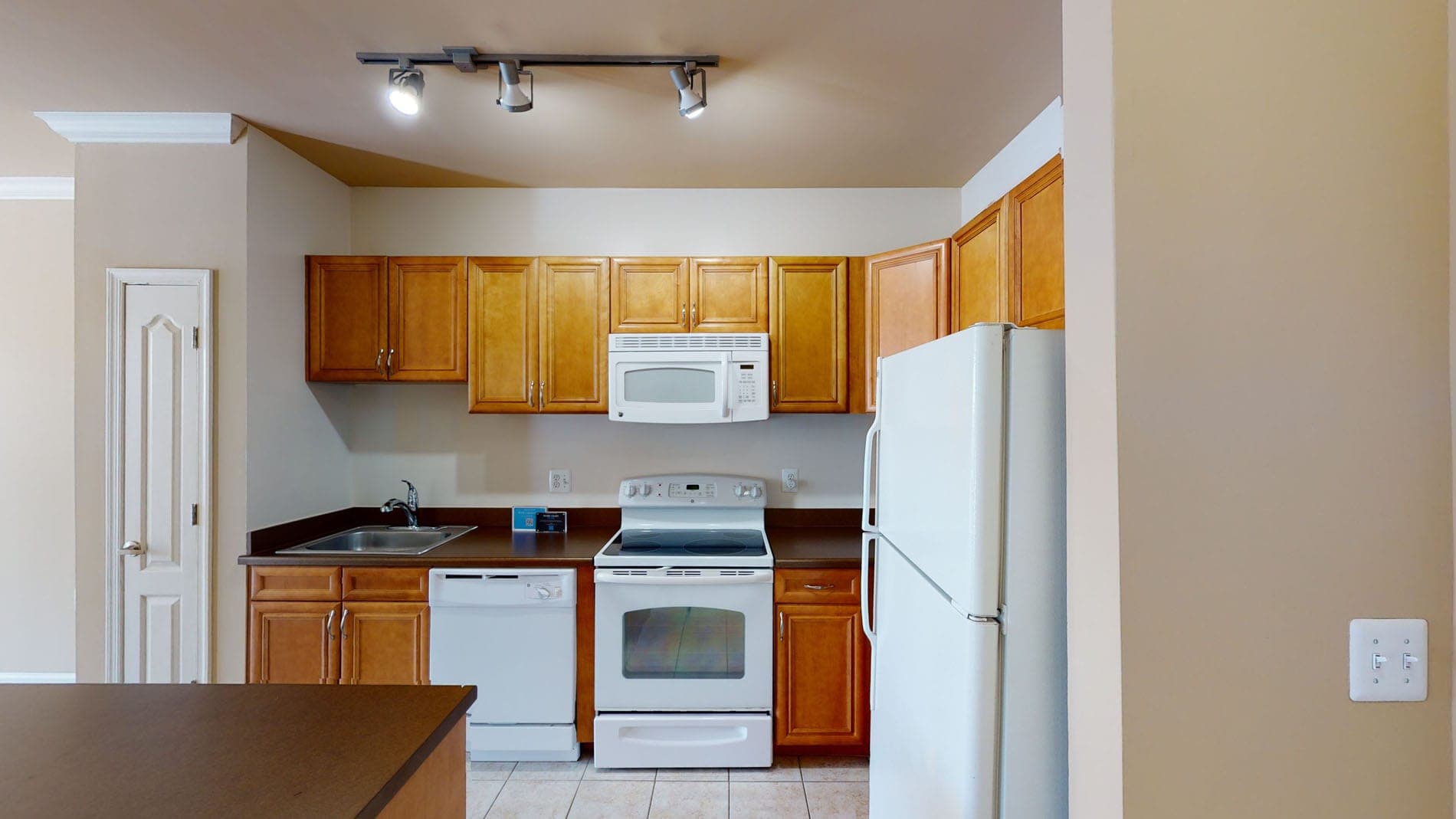 Signal Hill Apartment Homes 2 of 5